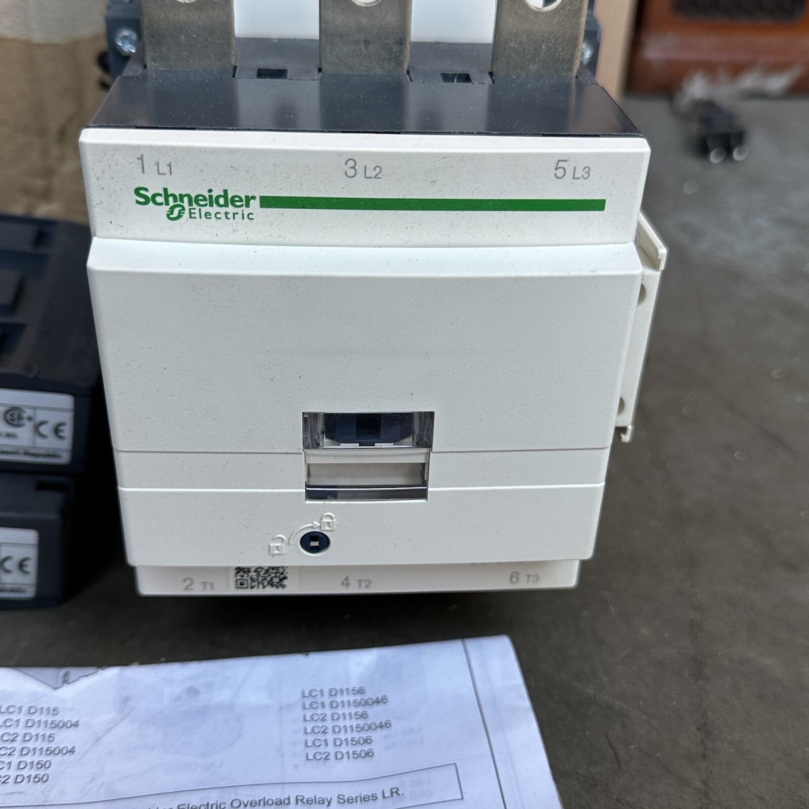 NEW OPEN BOX Schneider LC1 D115BD 3P 115A 24VDC Coil Contactor 75HP 460V