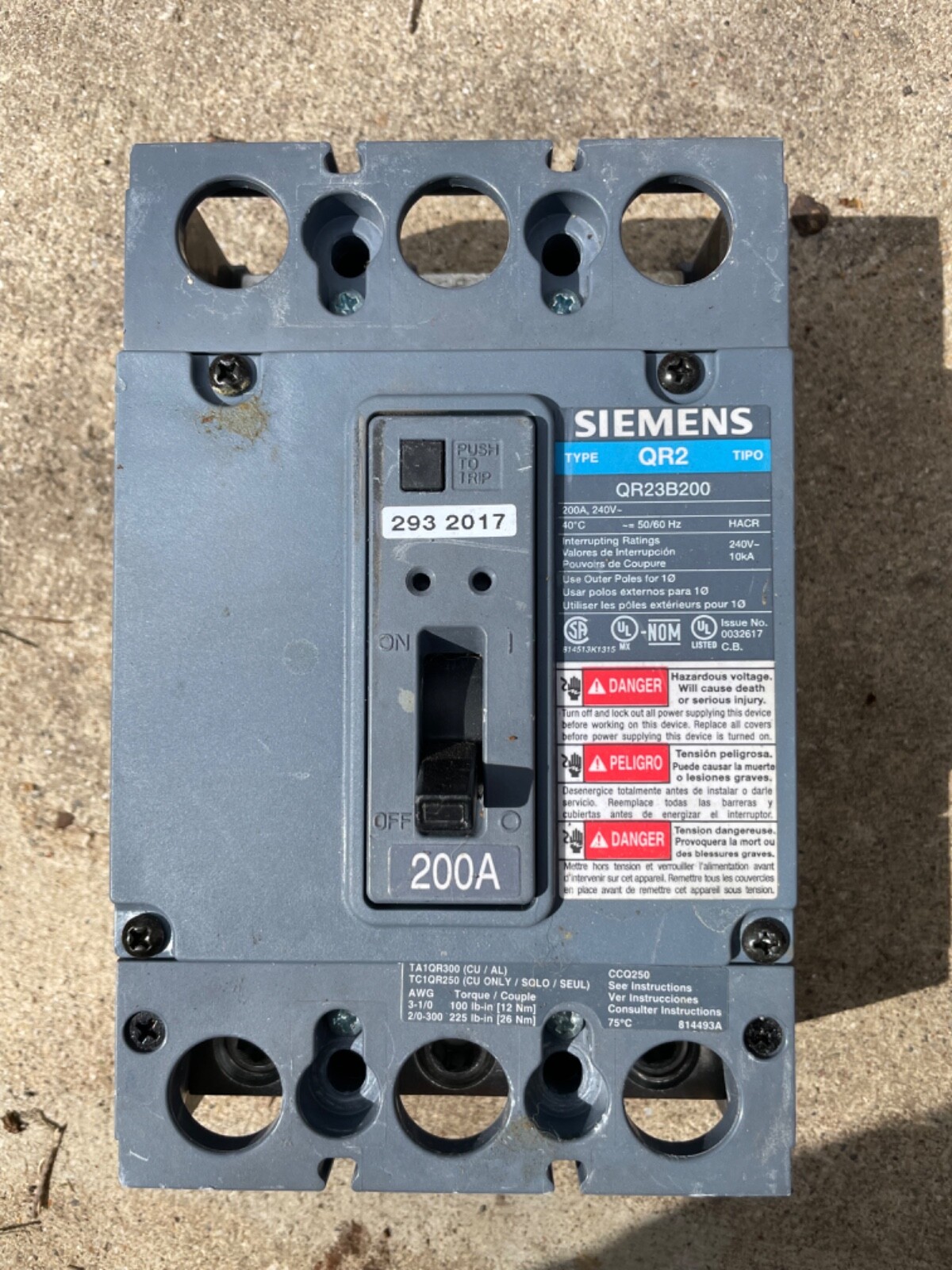Siemens 3-Pole 200 Amp 240V Circuit Breaker (QR23B200)