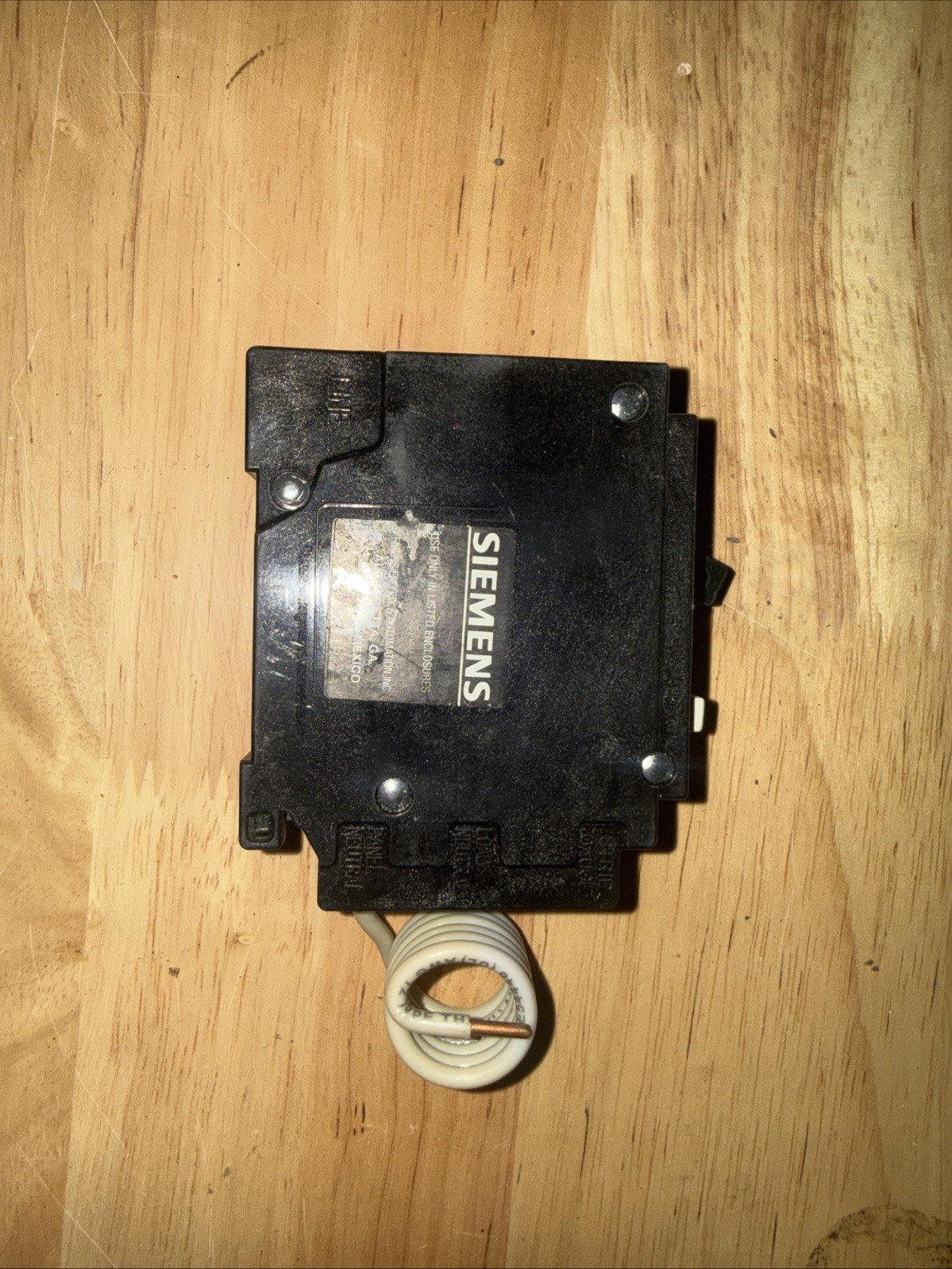 NIB – Siemens – QF120A – Breaker 20A 1P 120V 10K Qpf2 Gfci 5Ma