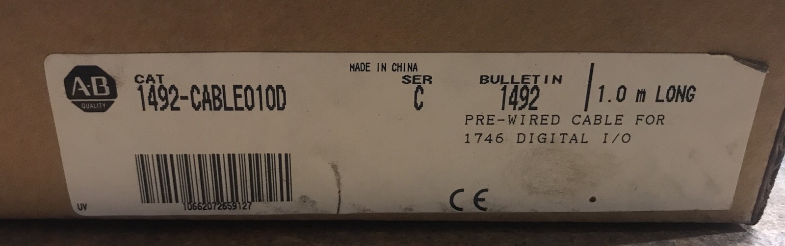 New ALLEN BRADLEY 1492-CABLE010D SER. C 1m Long