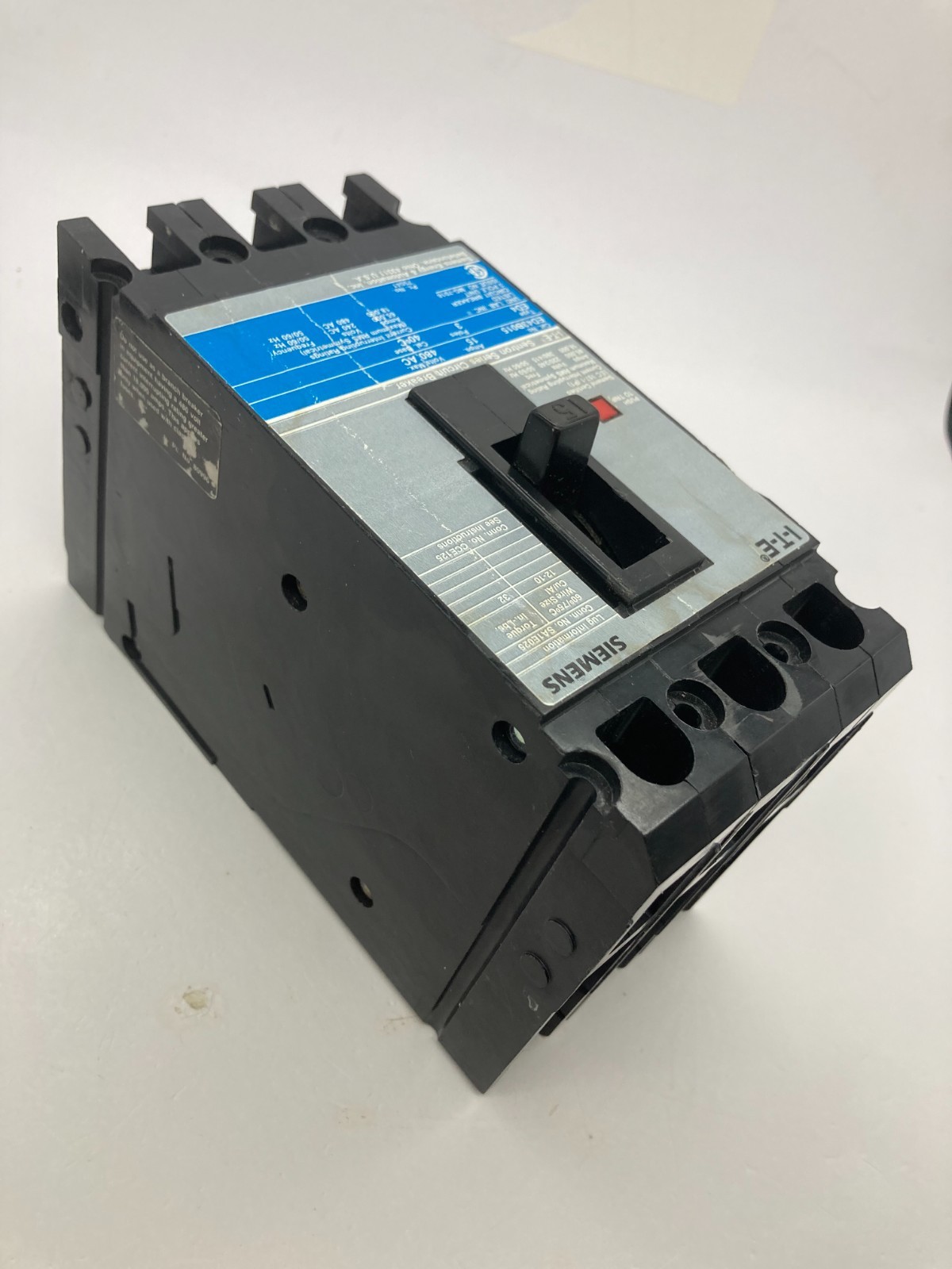 ITE Siemens ED43B015 3 Pole 15 Amp 480VAC 3Ph ED4 Sentron Series Circuit Breaker
