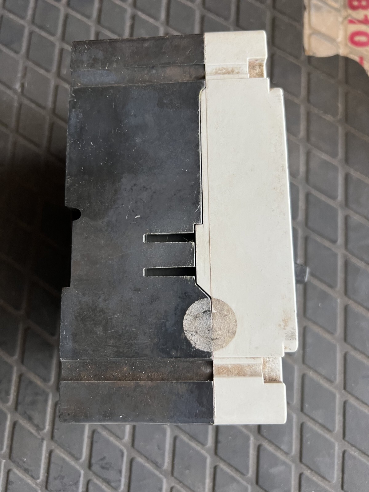 Eaton Cutler-Hammer HMCP015E0C 15 Amp 3-Pole Motor Circuit Protector 600V