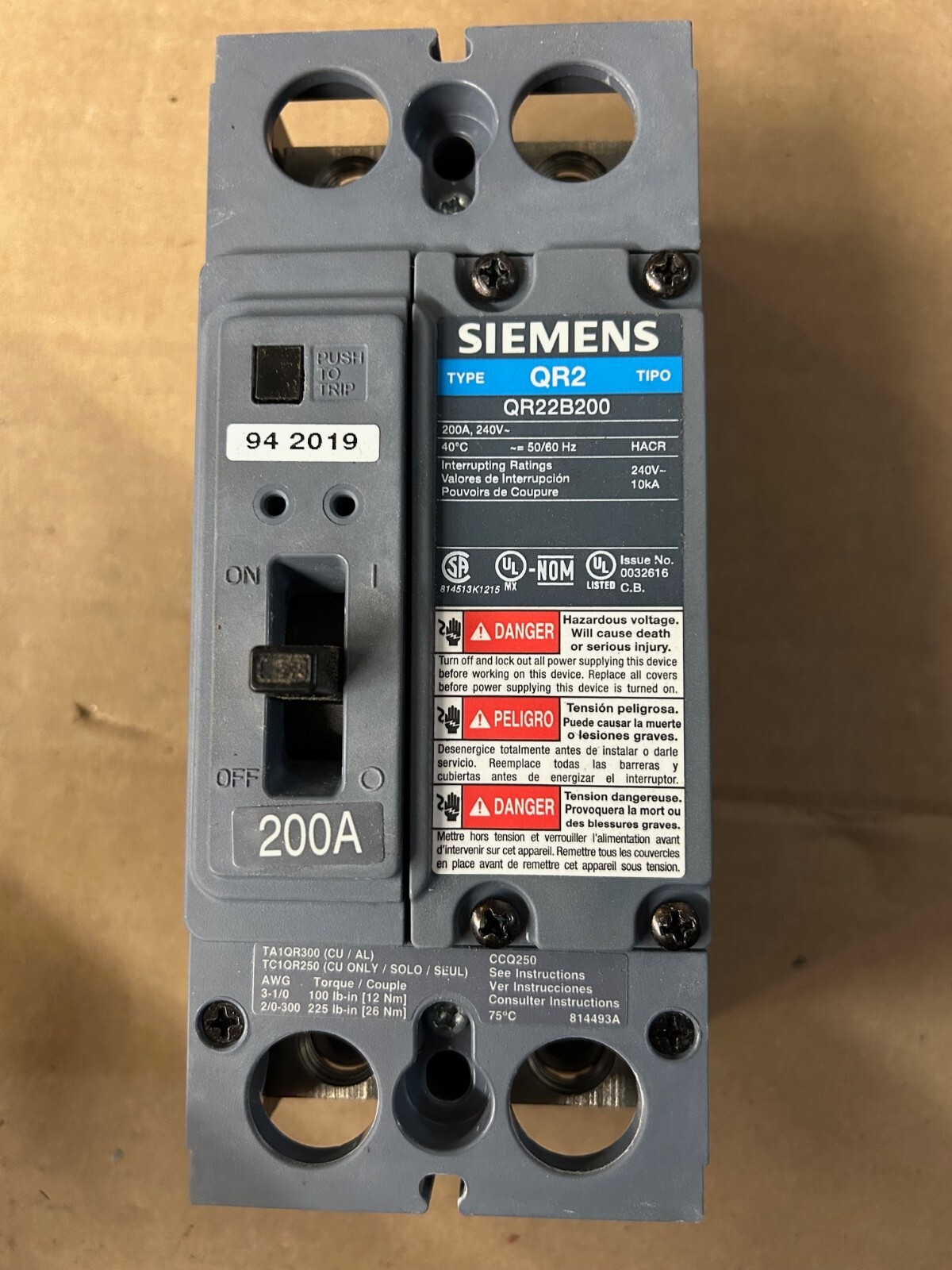 NEW Siemens QR22B200 QR2 2 pole 200 amp 10kA@240V Circuit Breaker – NEW Warranty