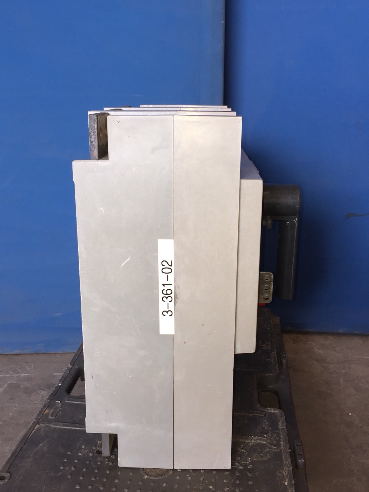 GE Power Break TPR5616 1600A 600V 3P Circuit Breaker