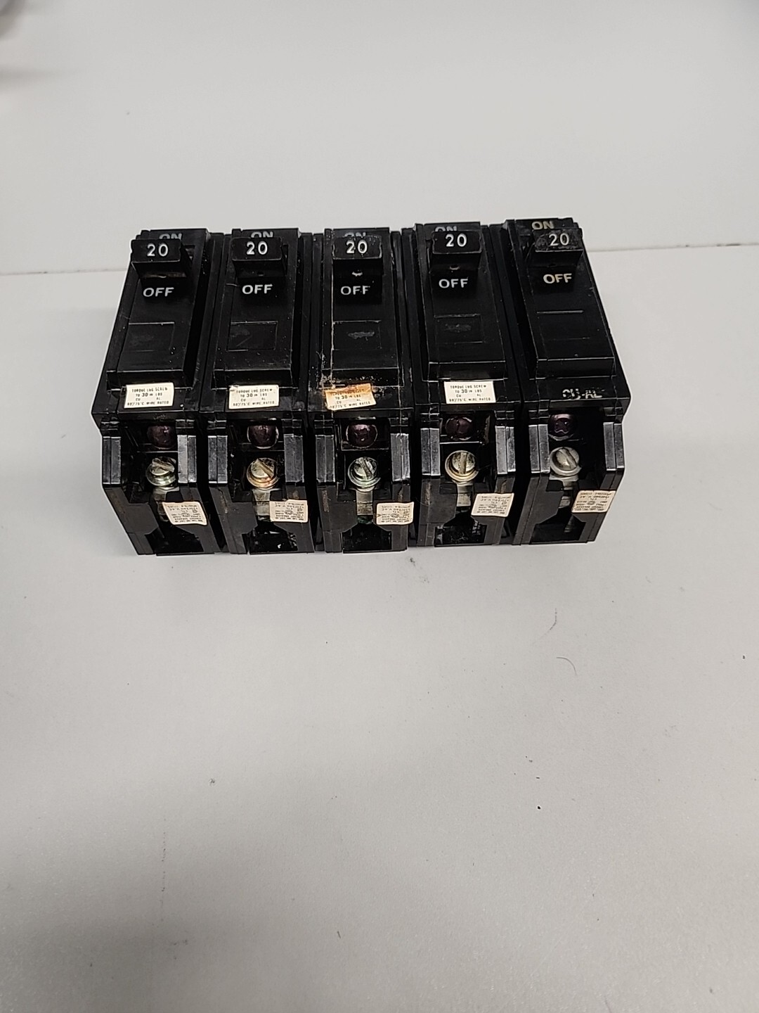 LOT OF 5 GENERAL ELECTRIC 20 AMP CIRCUIT BREAKERS. THQL1120