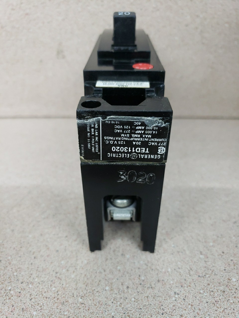 1) GE TED113020 20 Amp 277 Volt 1 Pole Circuit Breaker