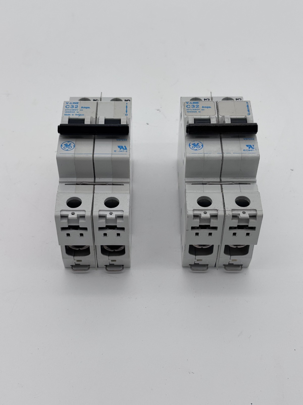 Lot of 2) GE V-LINE C-32 32A Din Rail Mount Circuit Breaker 277/480V
