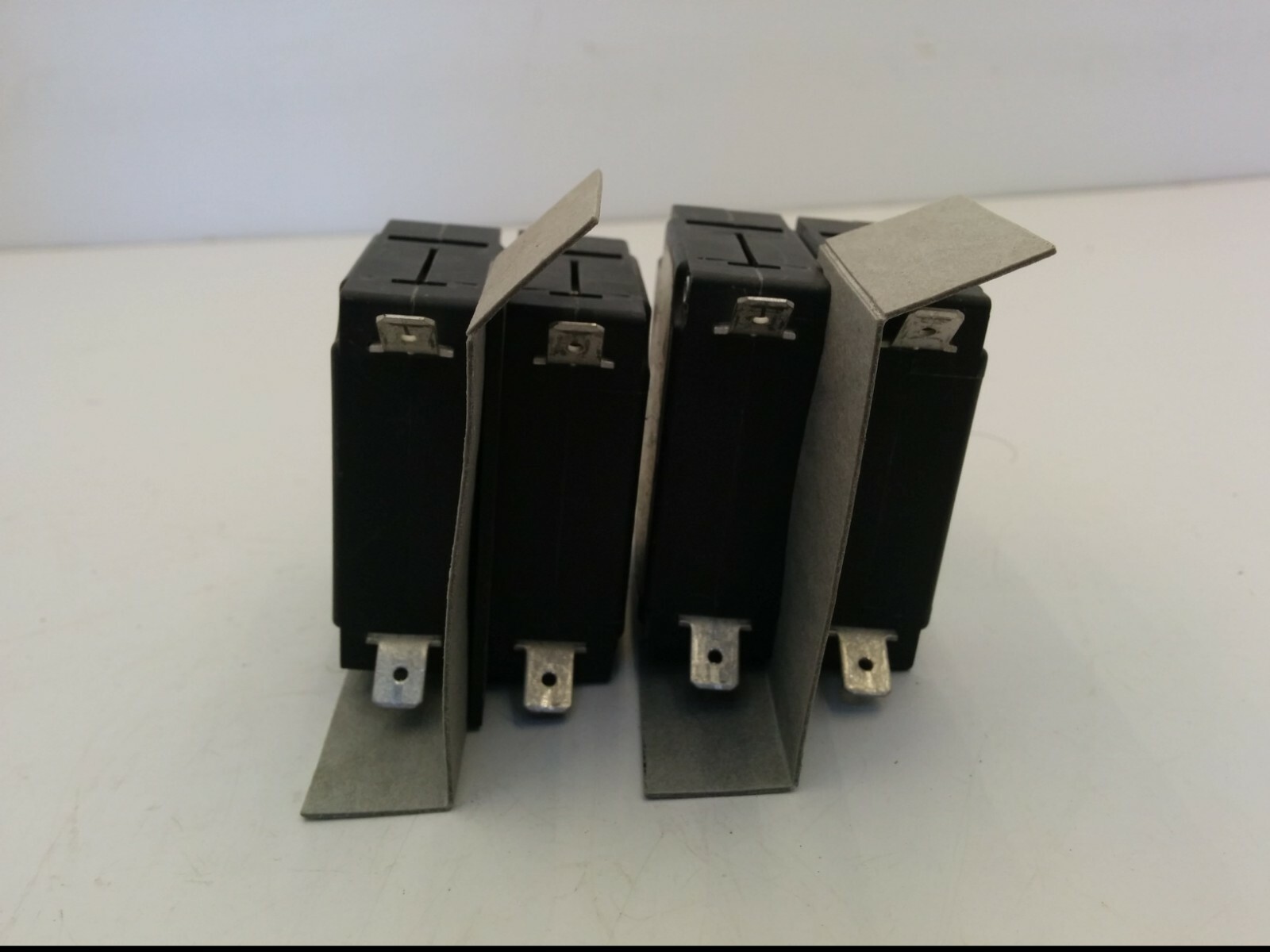 AIRPAX LEG11-33895-2-V CIRCUIT BREAKER, 25 AMPS, 120/240V 50/60Hz, LOT OF 2, NNB