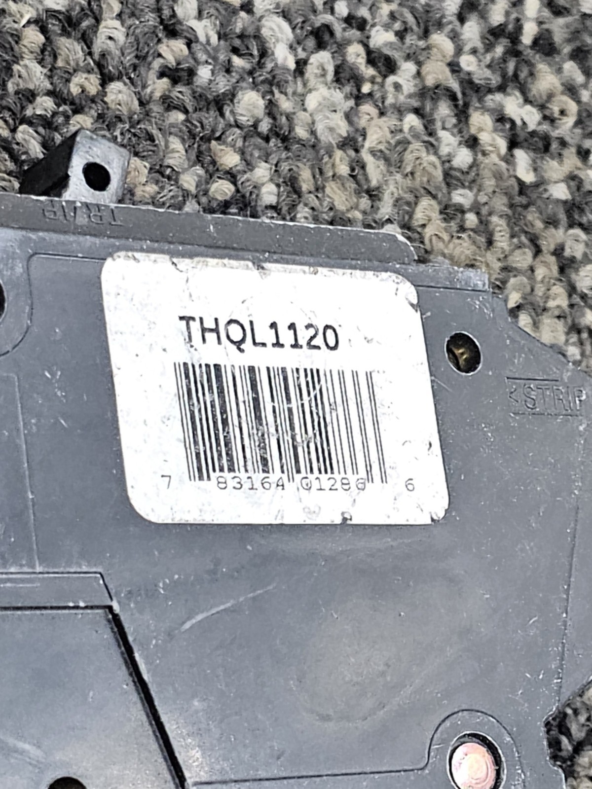 (QTY 5) GE THQL1120 20 Amp 1-Pole 120/240V Type THQL Circuit Breaker 14-8 AWG