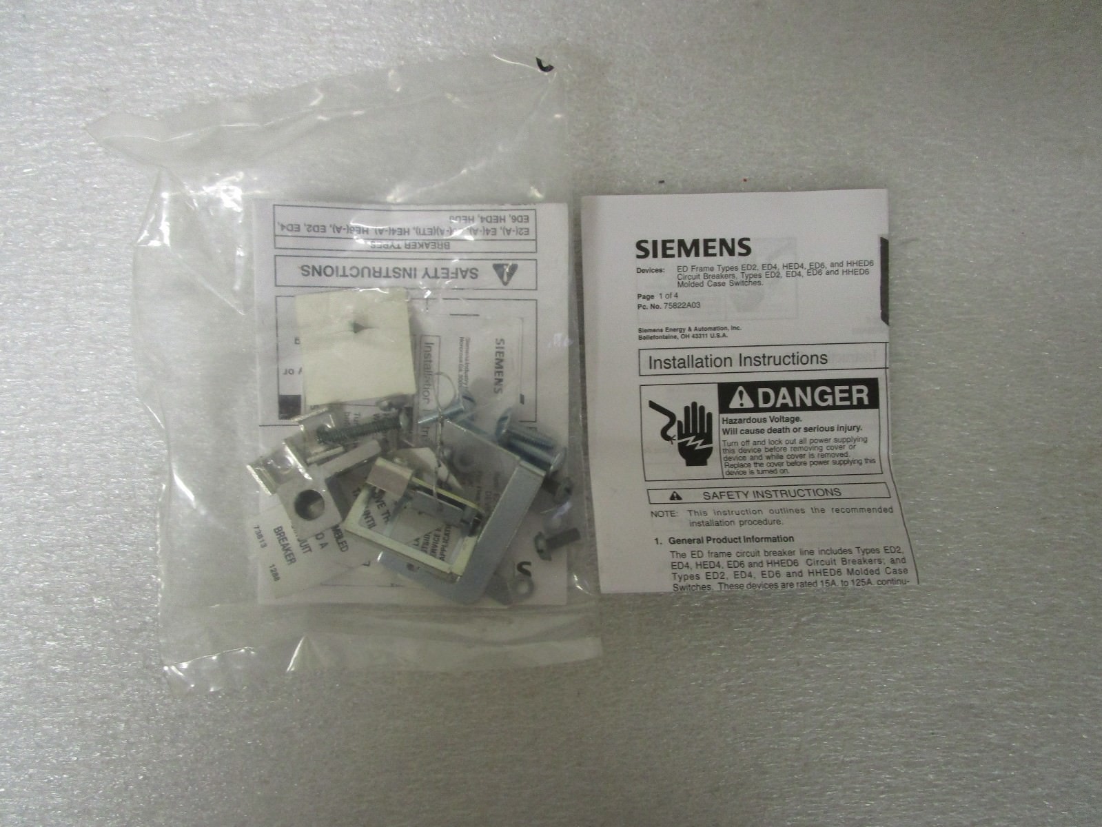 Siemens Circuit Breaker Enclosure E1SED63B015 ENC1S 3P 35A 600V 18KA New in Box!