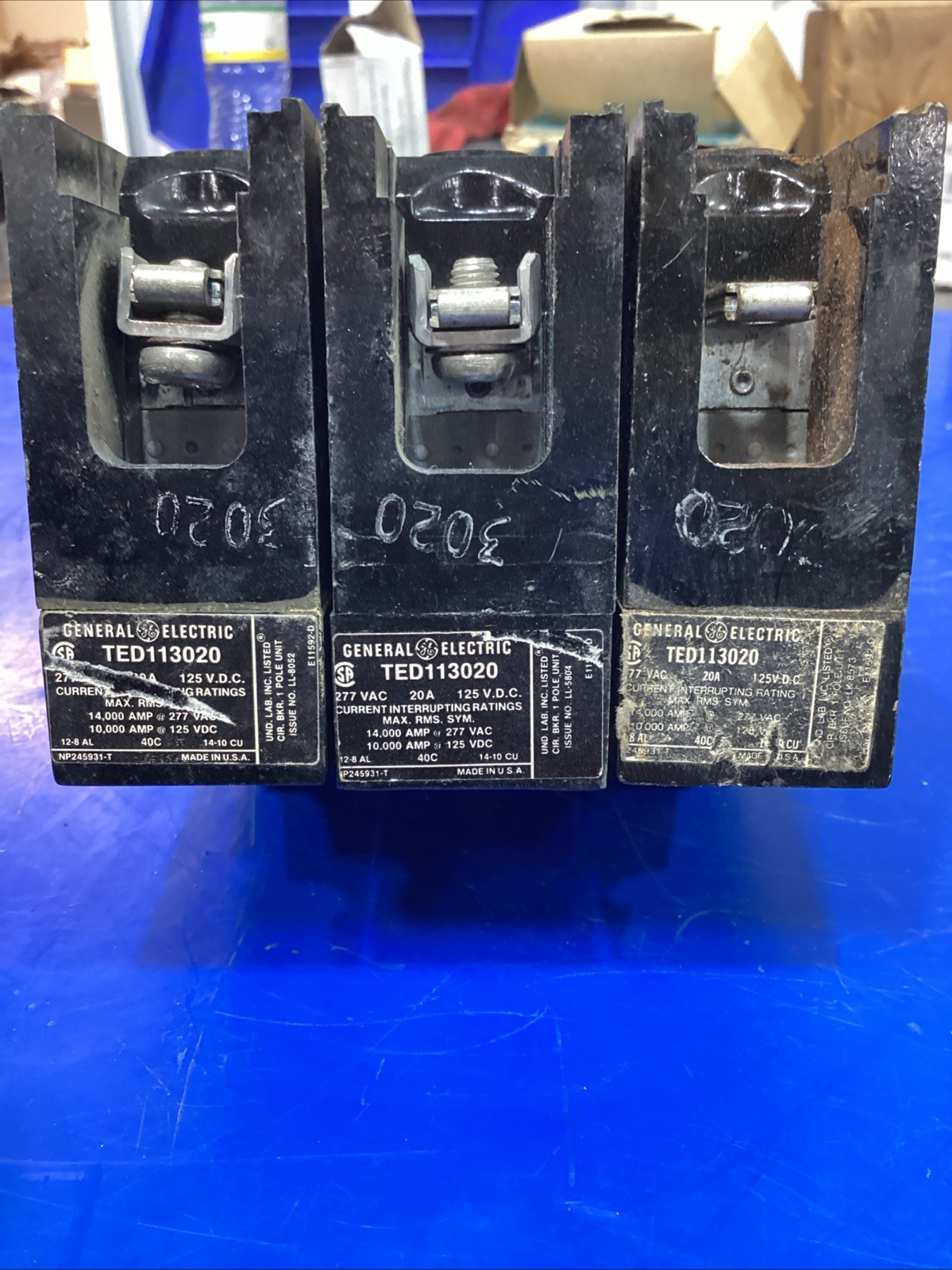 GE TED113020 Circuit Breaker, 20A, 1P, 277V – Lot of 3