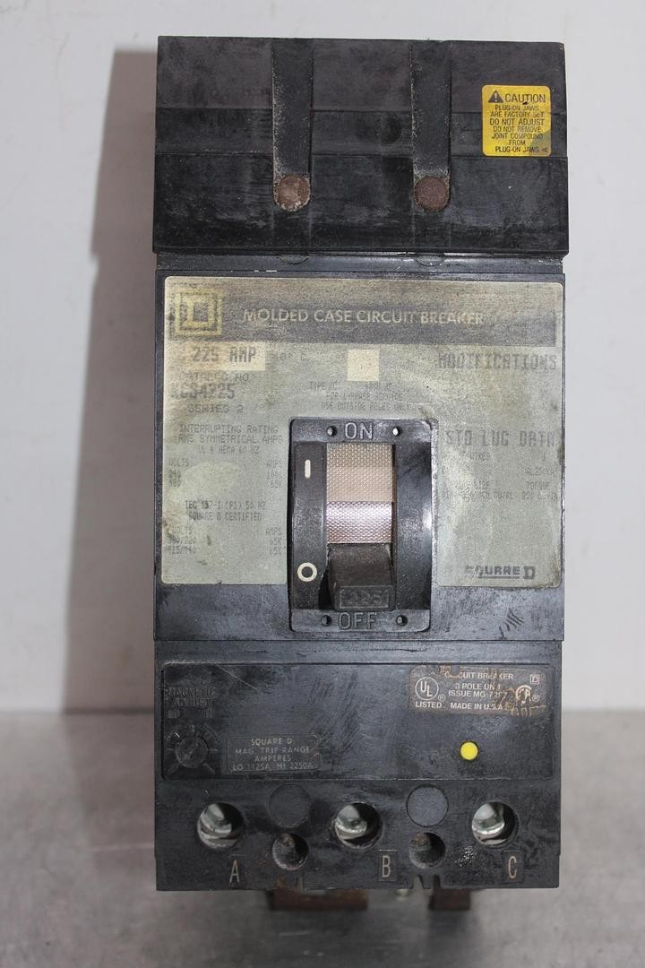 SQUARE D I-LINE CIRCUIT BREAKER KC34225 SERIES 2 225 AMP 480 VAC 3-POLE