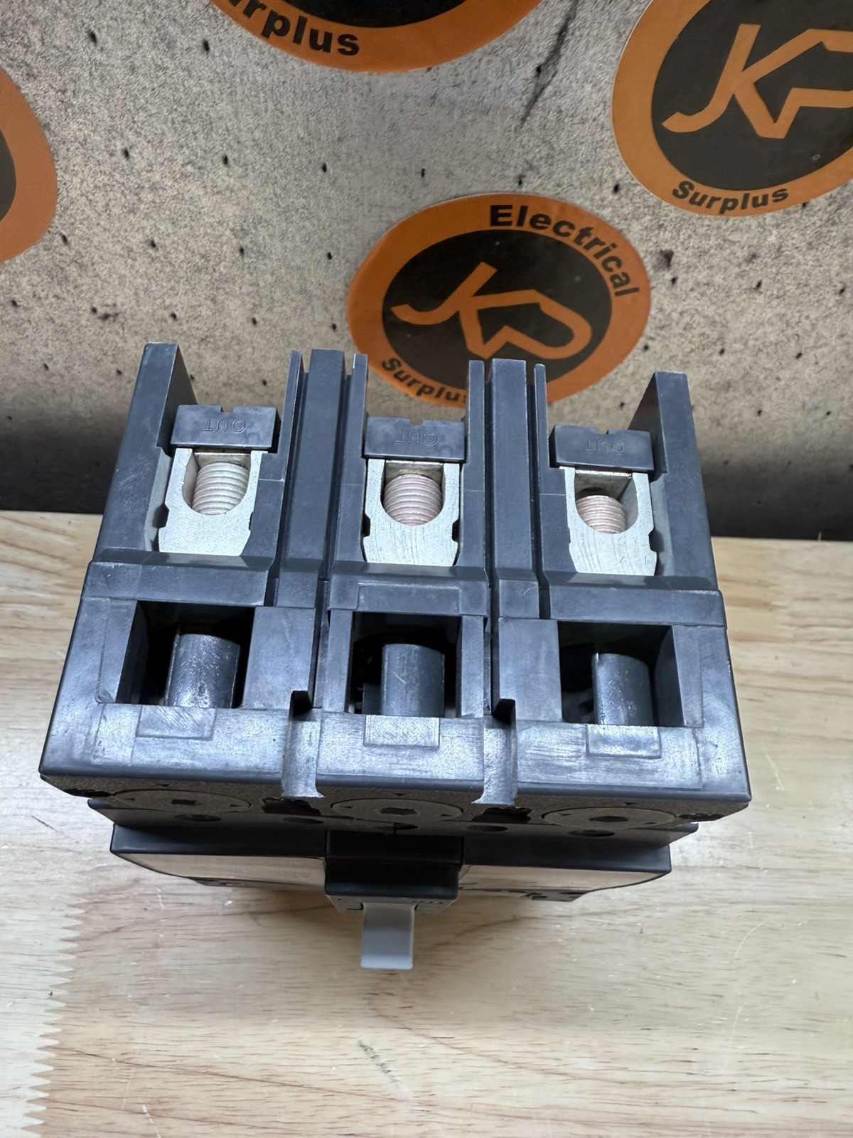 GE Spectra Series SELA36AT0030 Circuit Breaker 3 Pole 30 Amp W/ 25 Amp Trip New