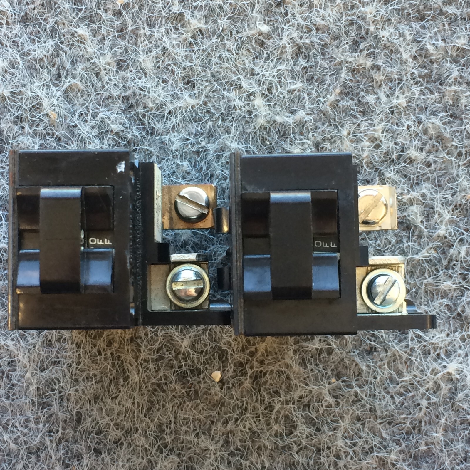 Lot Of 2 Bulldog P115 P120 15 Amp 120 Volt 1 Pole Pushmatic Circuit Breaker ITE