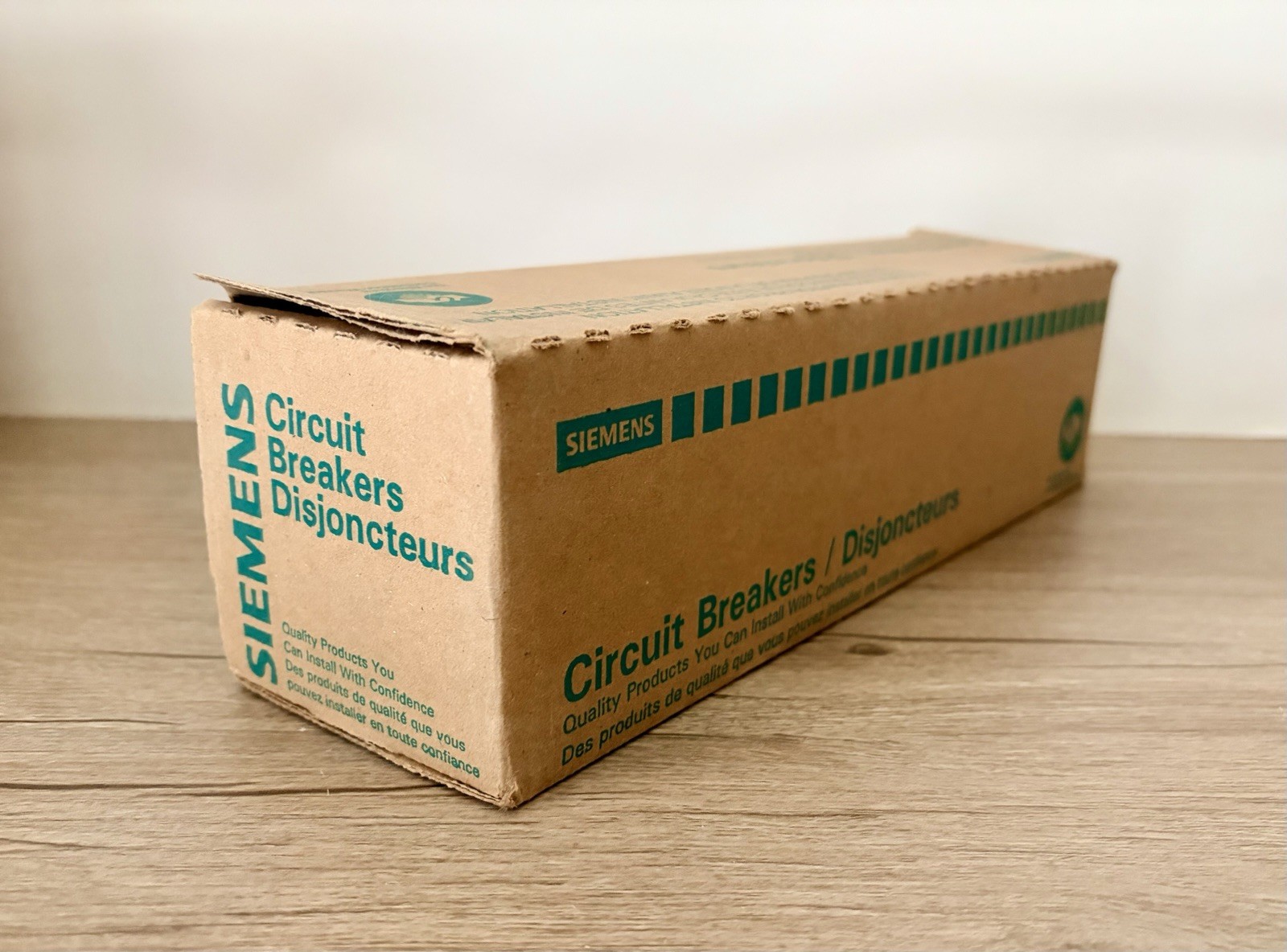 12 New Siemens Q115 1 Pole 15 Amp 120V Circuit Breaker 1 BOX OF 12