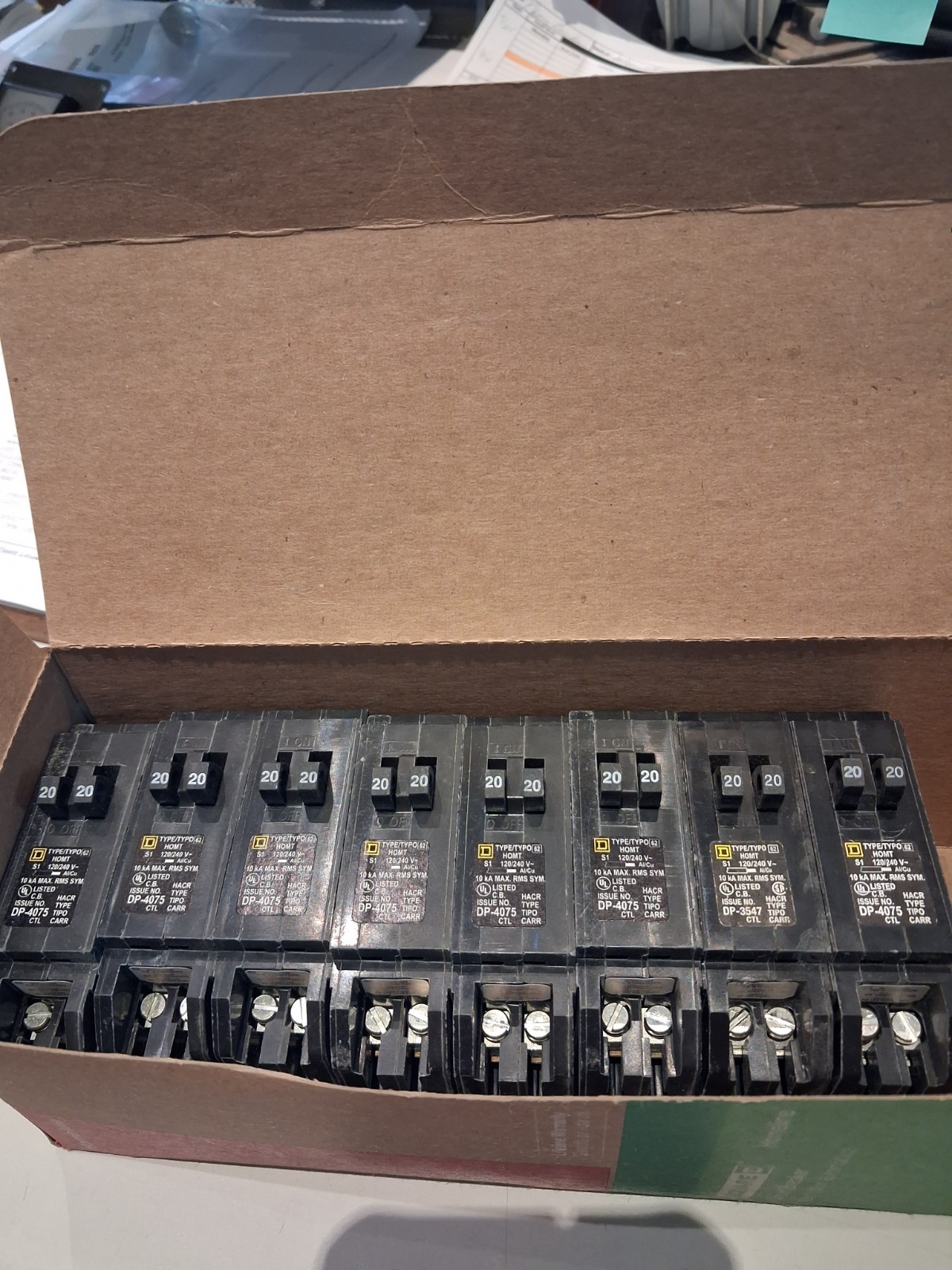 Square D HOMT2020 20 Amp 1-Pole 120/240V Tandem Circuit Breaker, 8 pack, new