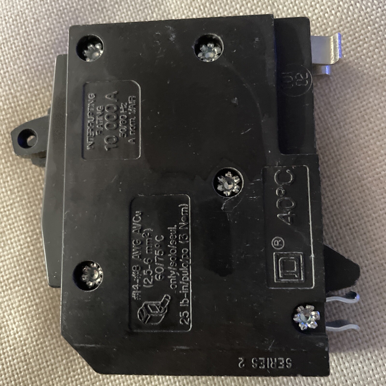 Square D QO2020 20 Amp 2 Pole Circuit Breaker Twin Tandem (No Hook) QO2020C NEW