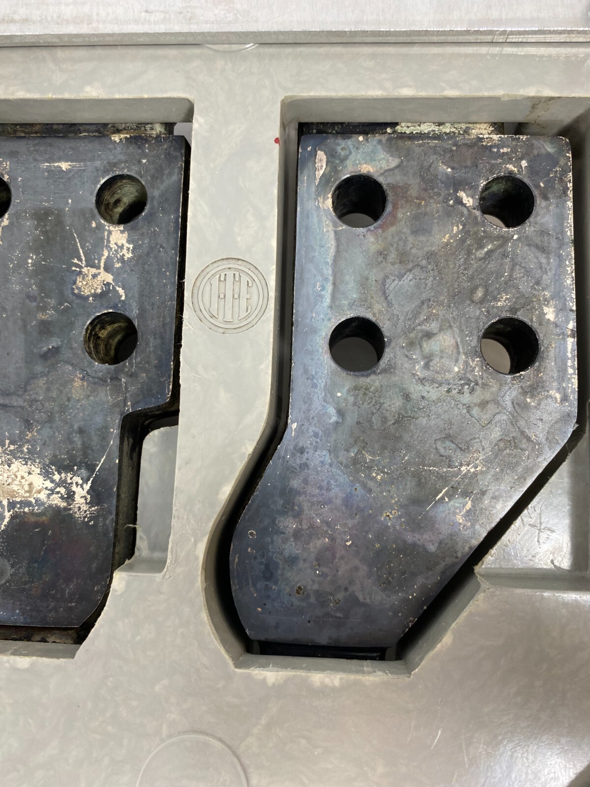 ITE 1000A – 1200A Rated 3PH 600V Circuit Breaker Mounting Base Used