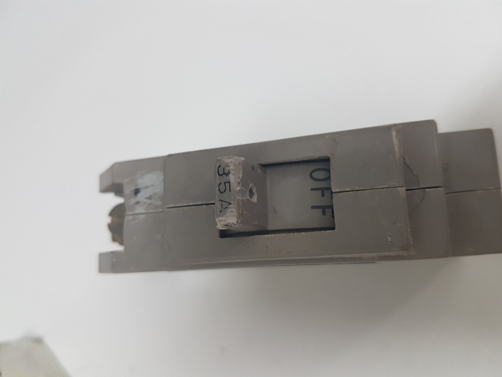 WESTINGHOUSE ALB-1 CIRCUIT BREAKER 35AMP 1 New – 1 Used
