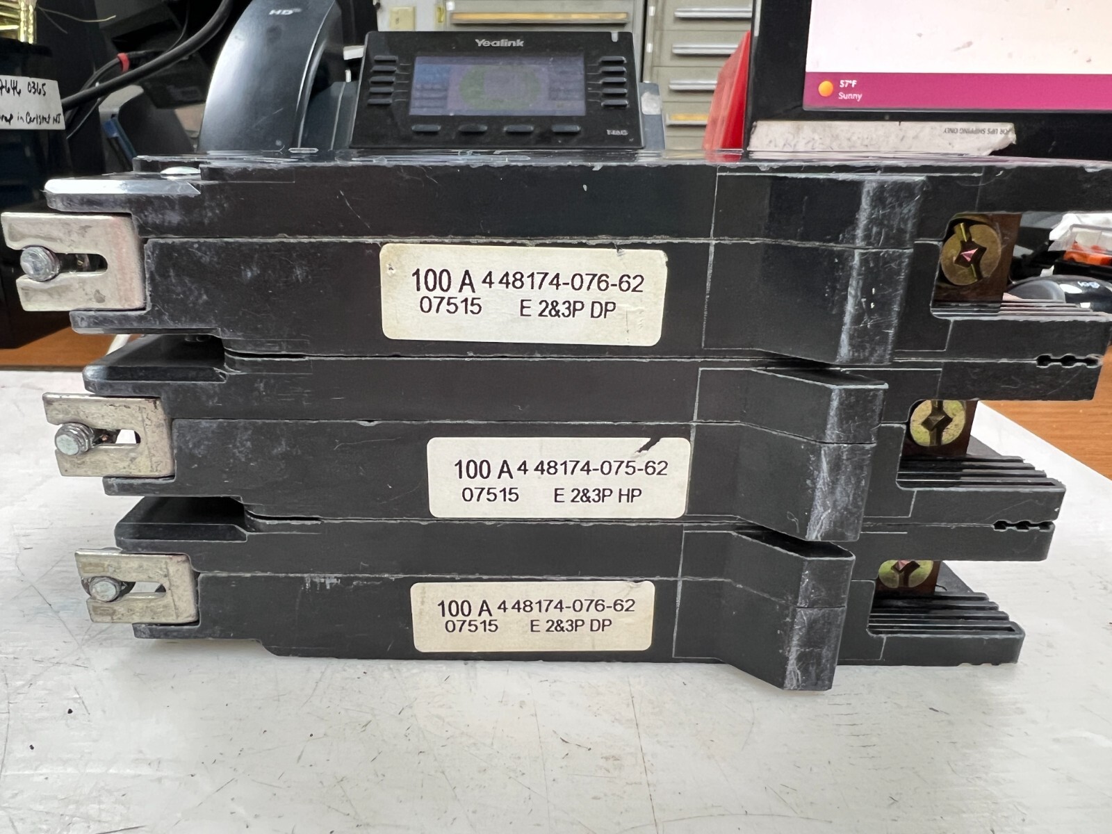 👀 NEW SQUARE D 100 AMP CIRCUIT BREAKER 480Y/277 VAC 3 POLE EGB34100