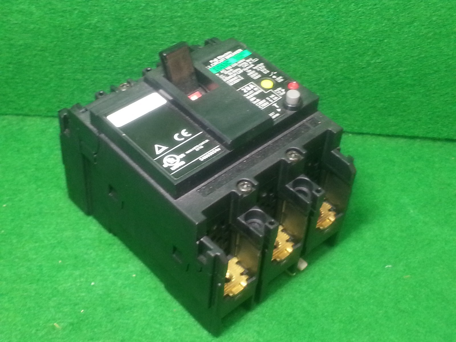 FUJI ELECTRIC EG53C EB3BEC-020B 20A AC 100-230-440V E.L. Circuit Break , USED