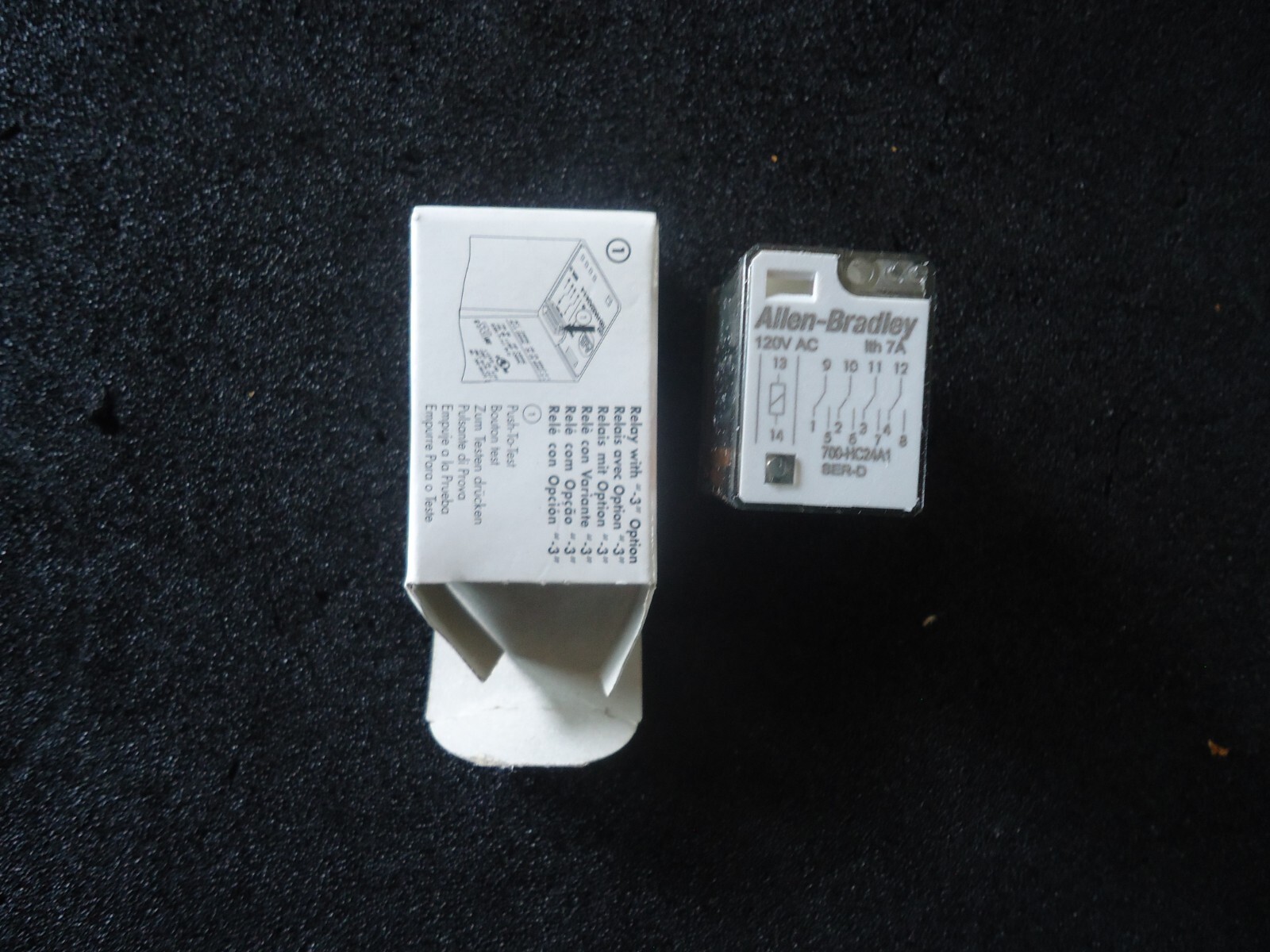New AB (Allen Bradley) 700-HC24A1 Ser. D. Made in Italy.