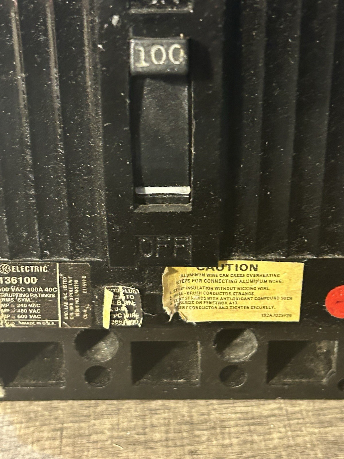 GE TED136100 Circuit Breaker 100 A 600 VAC 100A 40 C NP245862-S