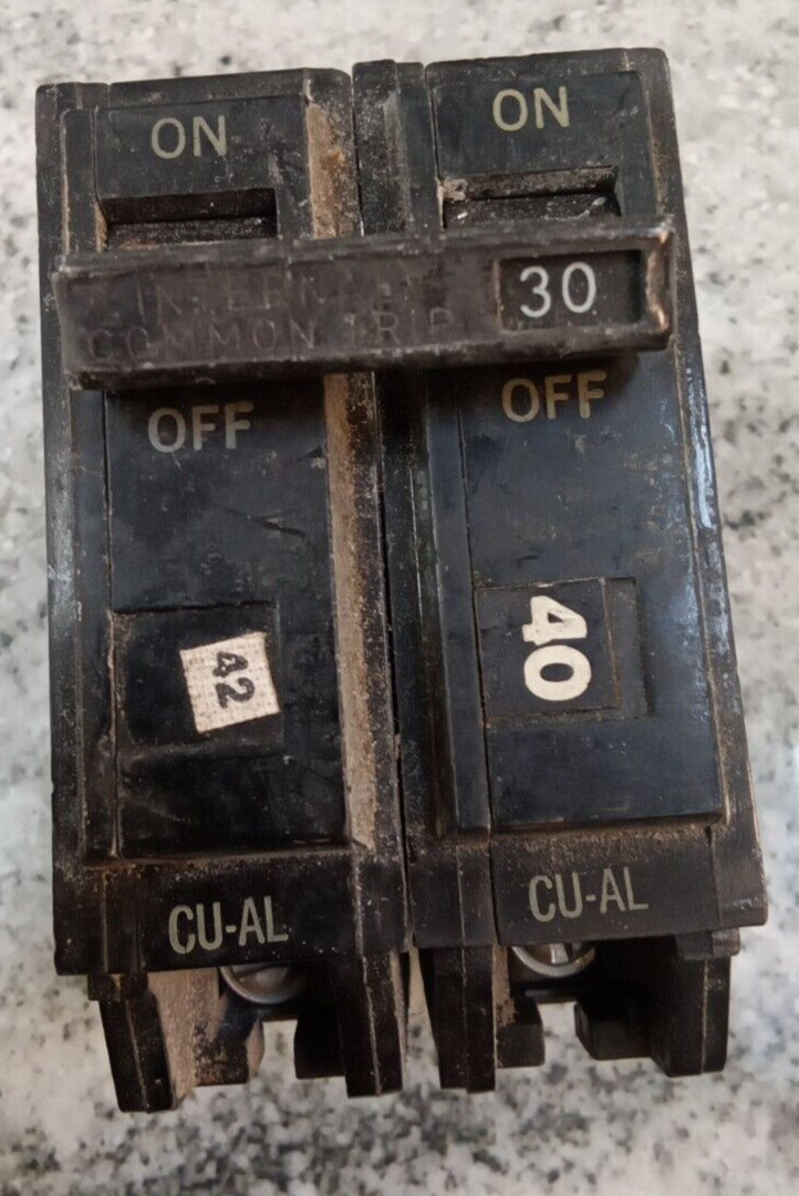 GE /BREAKER/TQB2130/ 30A/2P/240V/GROVE/BOLT ON/TYPE TQL-AC /TQB/USE(L123