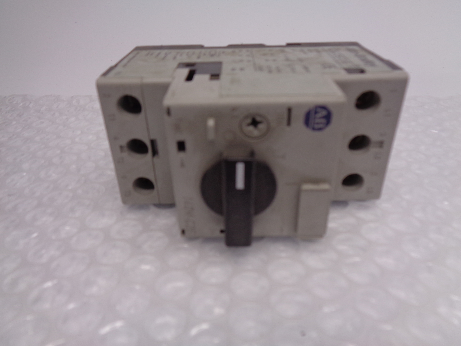 ALLEN BRADLEY 140M-C2E-C10 SER.B BREAKER 3POLE 6.3-10AMP NSNP
