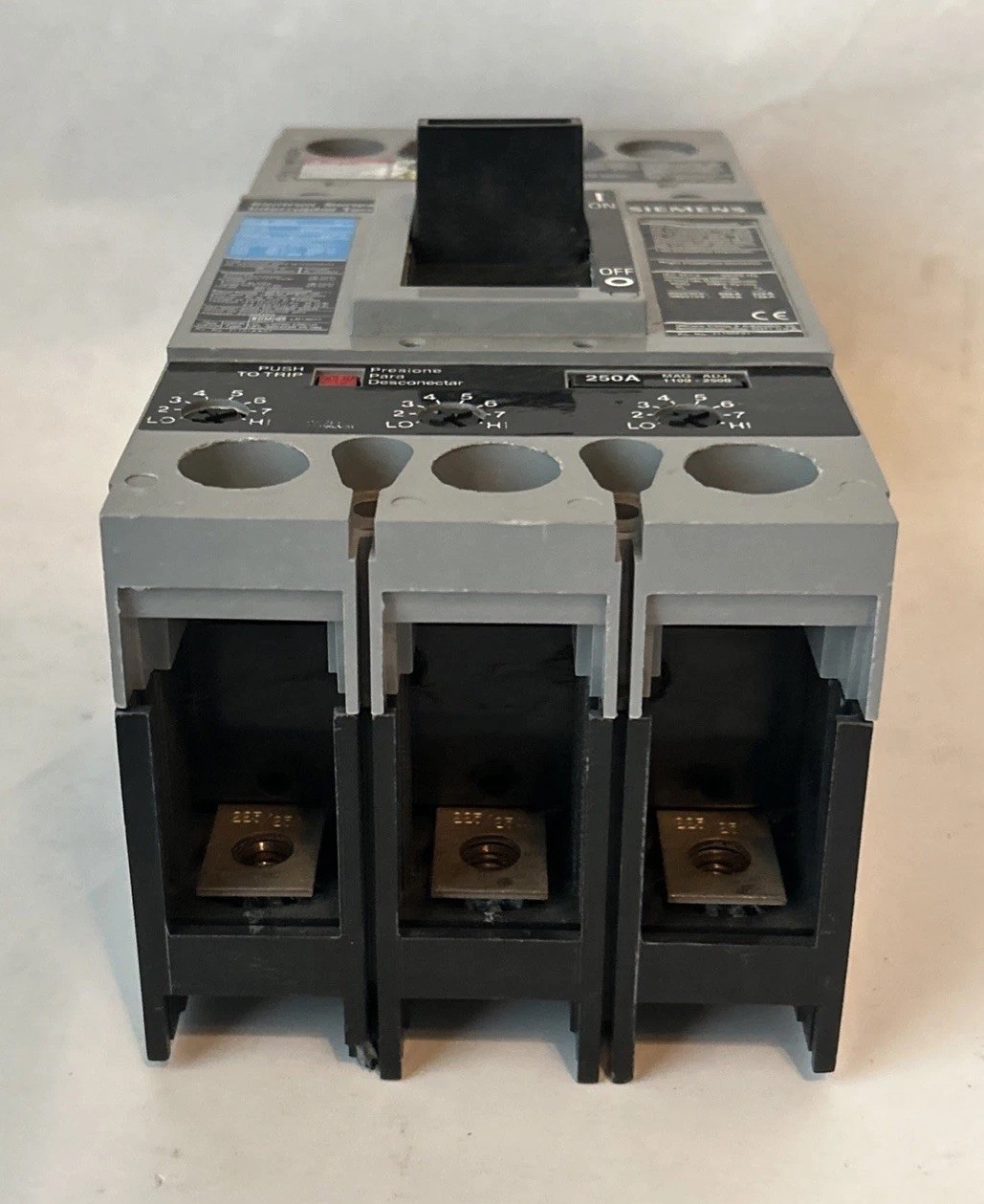 Siemens FXD63B250 250 Amp 3 Pole 600 V Max 65 kA 50/60 Hz Circuit Breaker