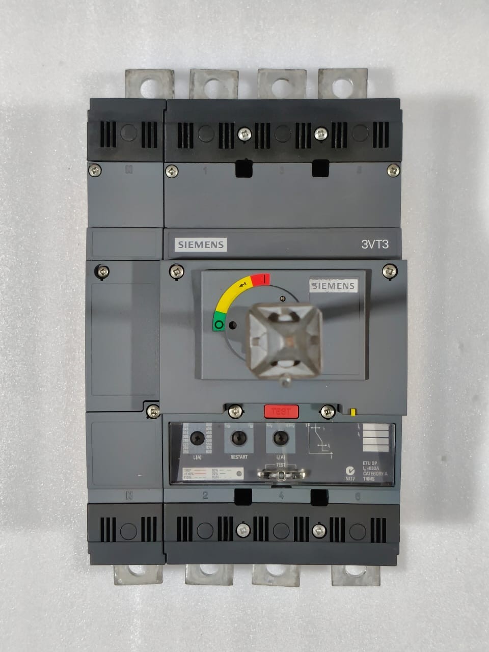SIEMENS 3VT3 3VT9363-6ACOO CIRCUIT BREAKER 630AMP 4POLE 3VT3 FREE FAST SHIPPING