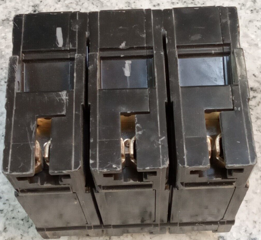 GENERAL ELECTRIC/BREAKER/ THQL32030/ 30A/ 3 P /THQL/ GROVE/USE(L170&C#18