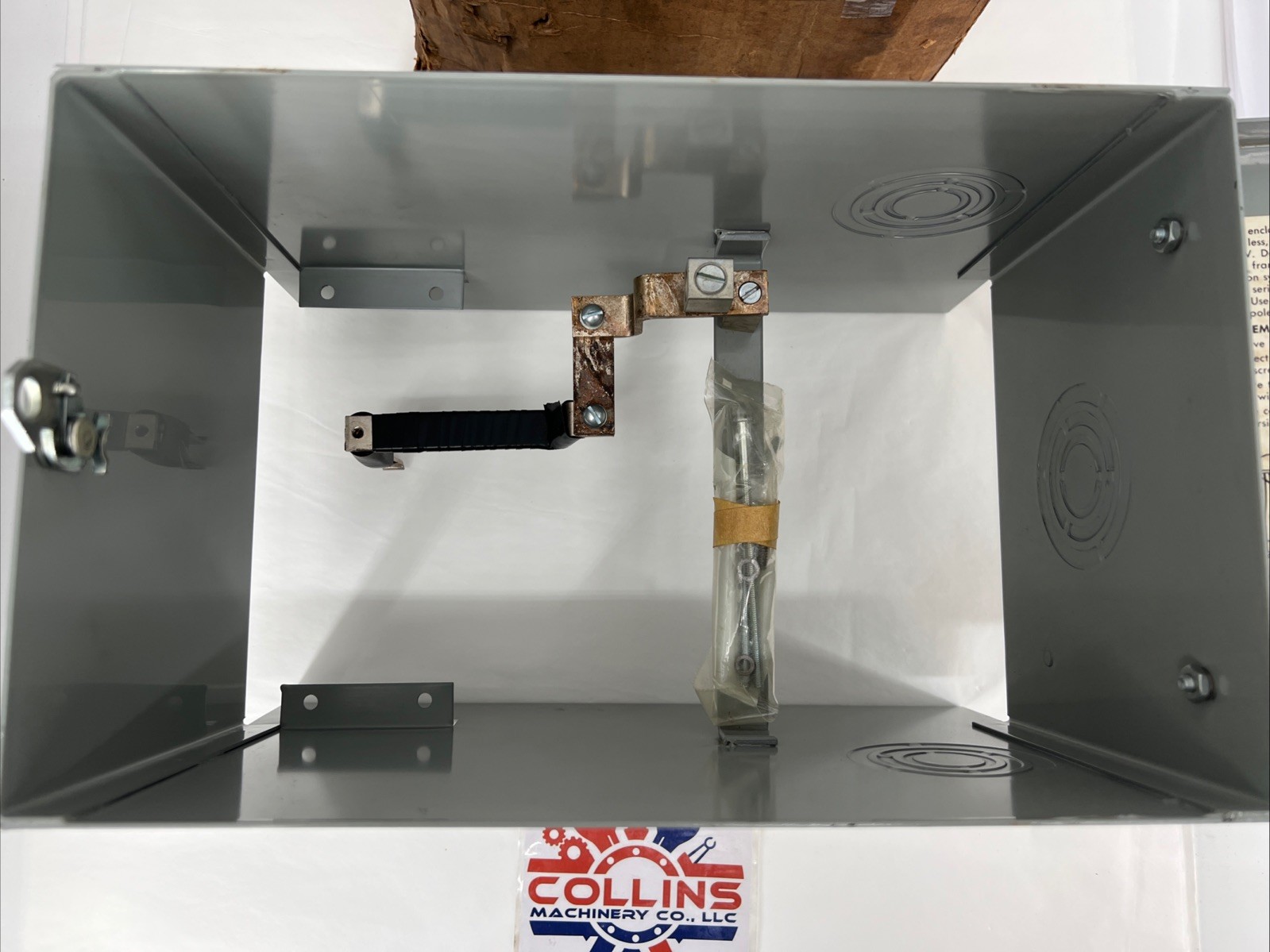 ITE BDEH 4100 Bustribution Circuit Breaker Plug Enclosure, 100A, 3Ø, 4P, 600V