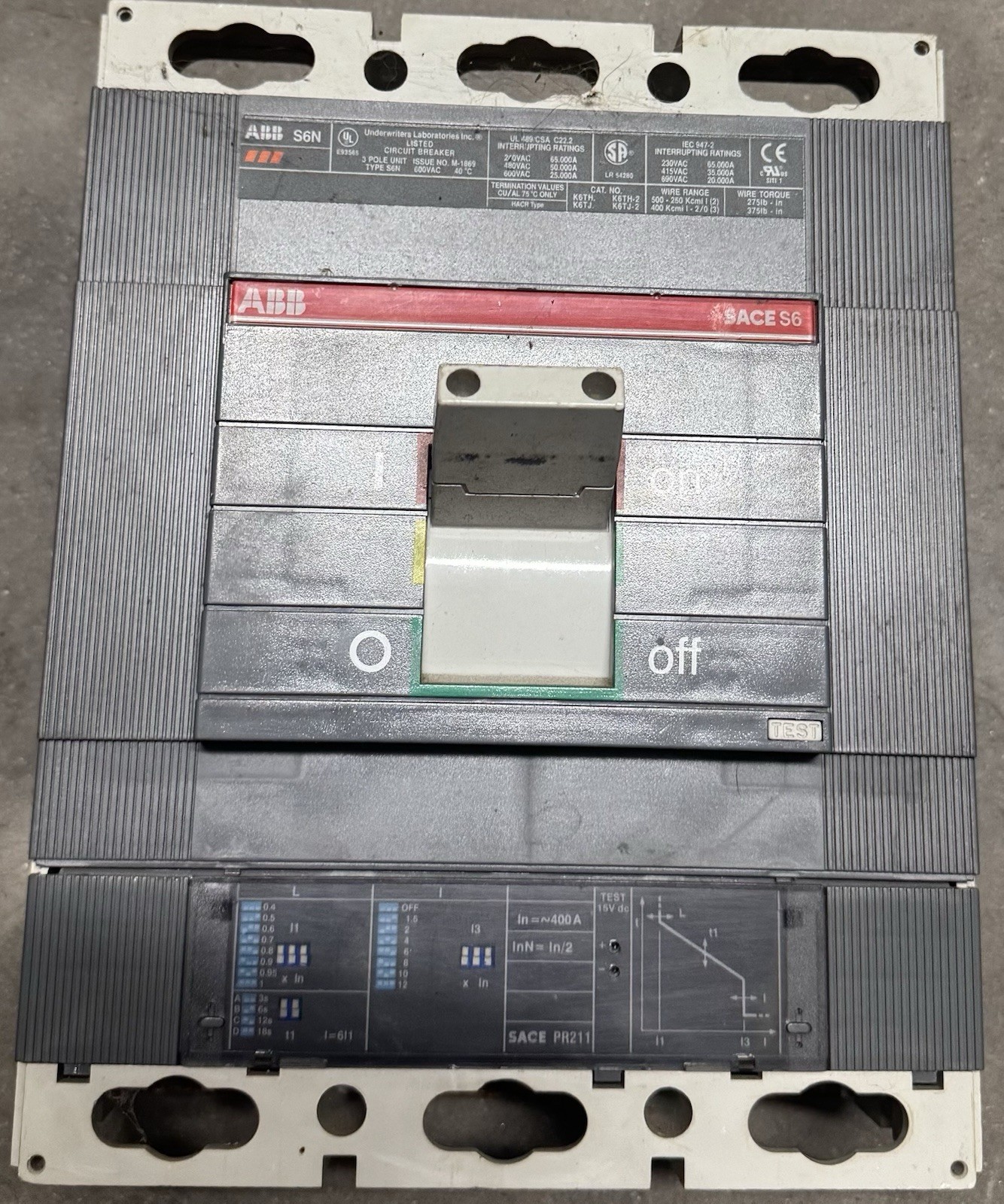 ABB SACE S6N Circuit Breaker 400A 3-Pole 600VAC Test Button