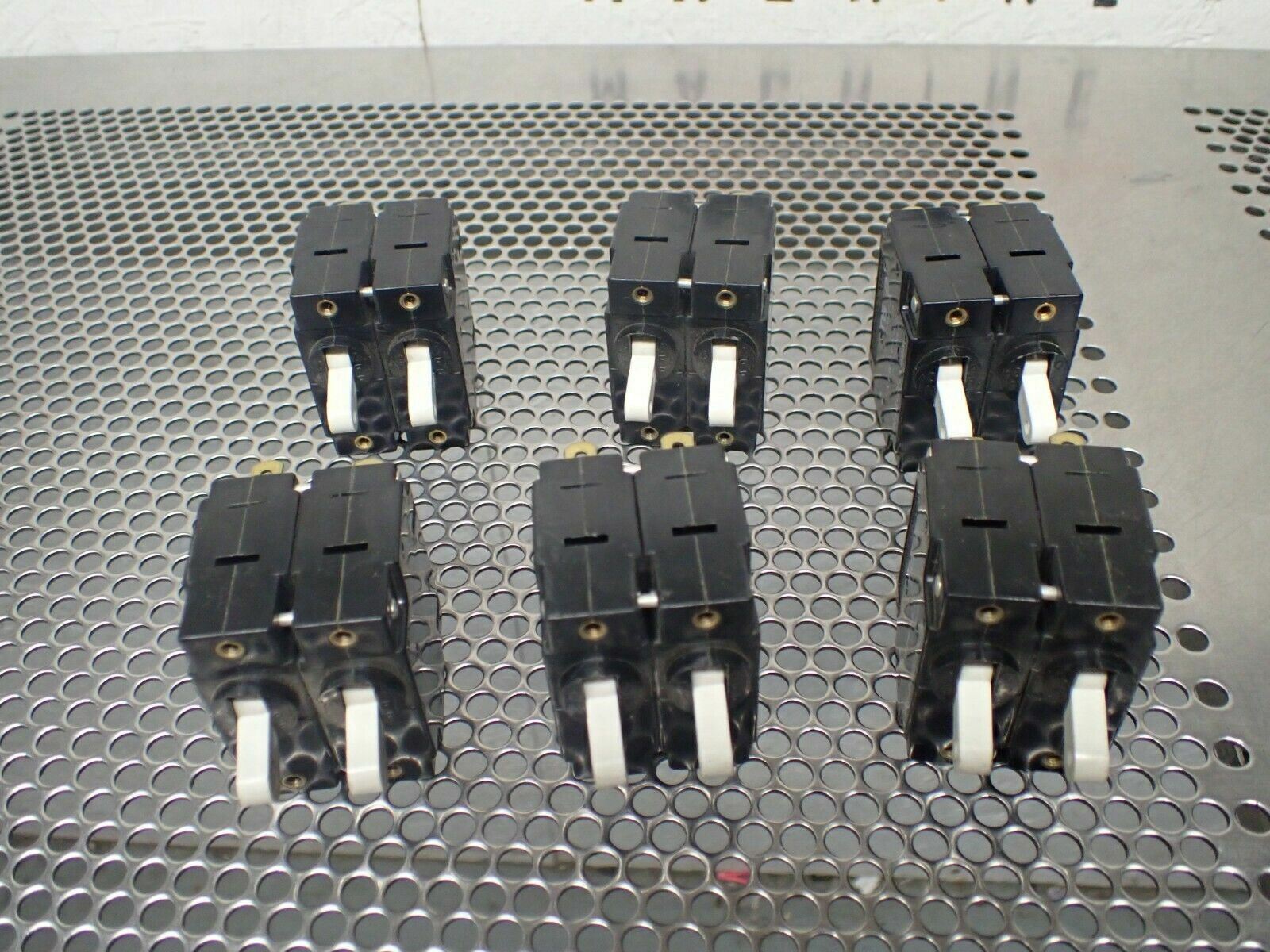 AMF Potter & Brumfield W68X2Q1-2-10 10A 250VAC 60Hz 10A New Old Stock (Lot of 6)