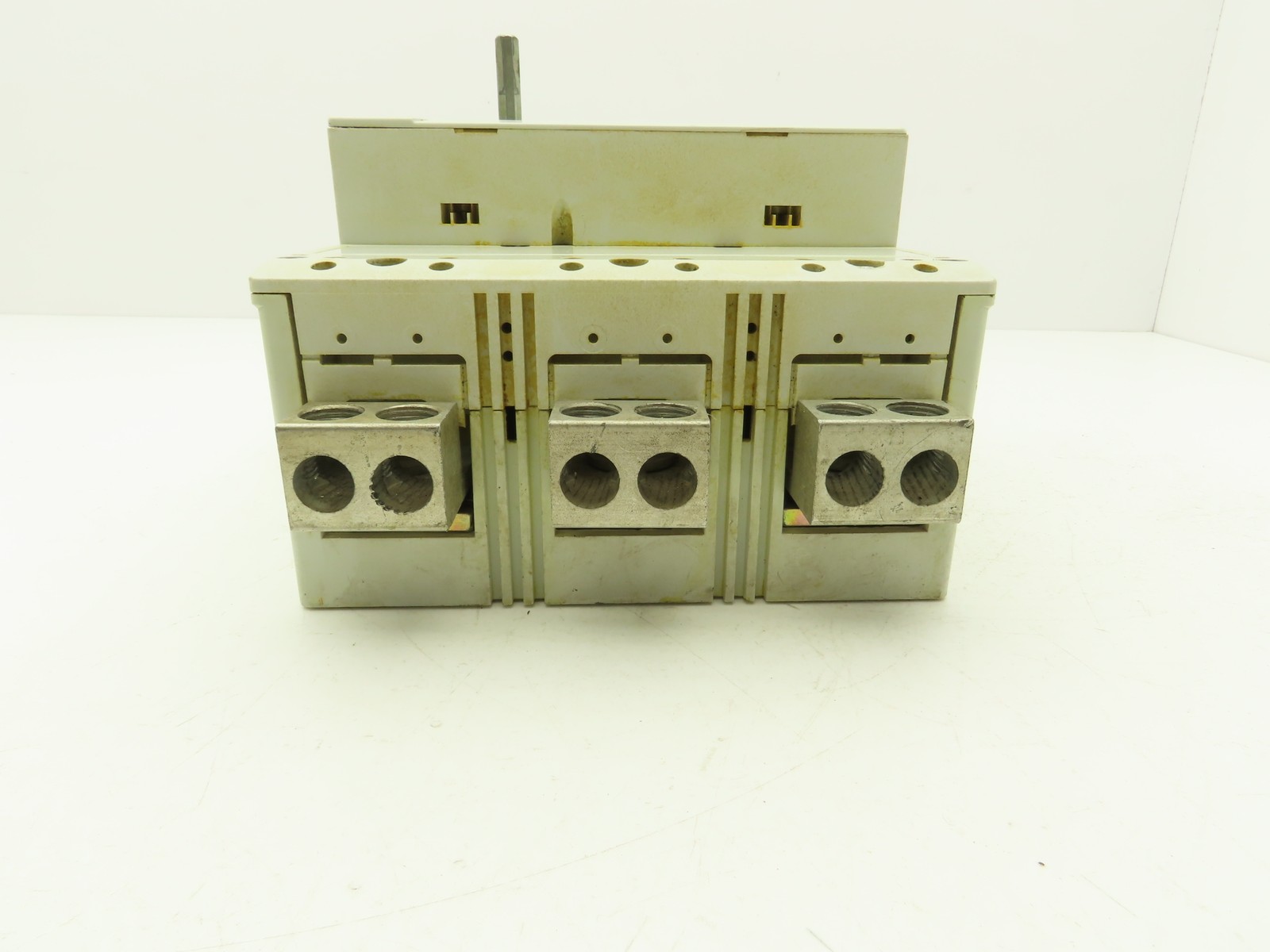 Moeller P10-630 Circuit Breaker 800A 690VAC 3 Pole W/Disconnect Mechanism DNZM10