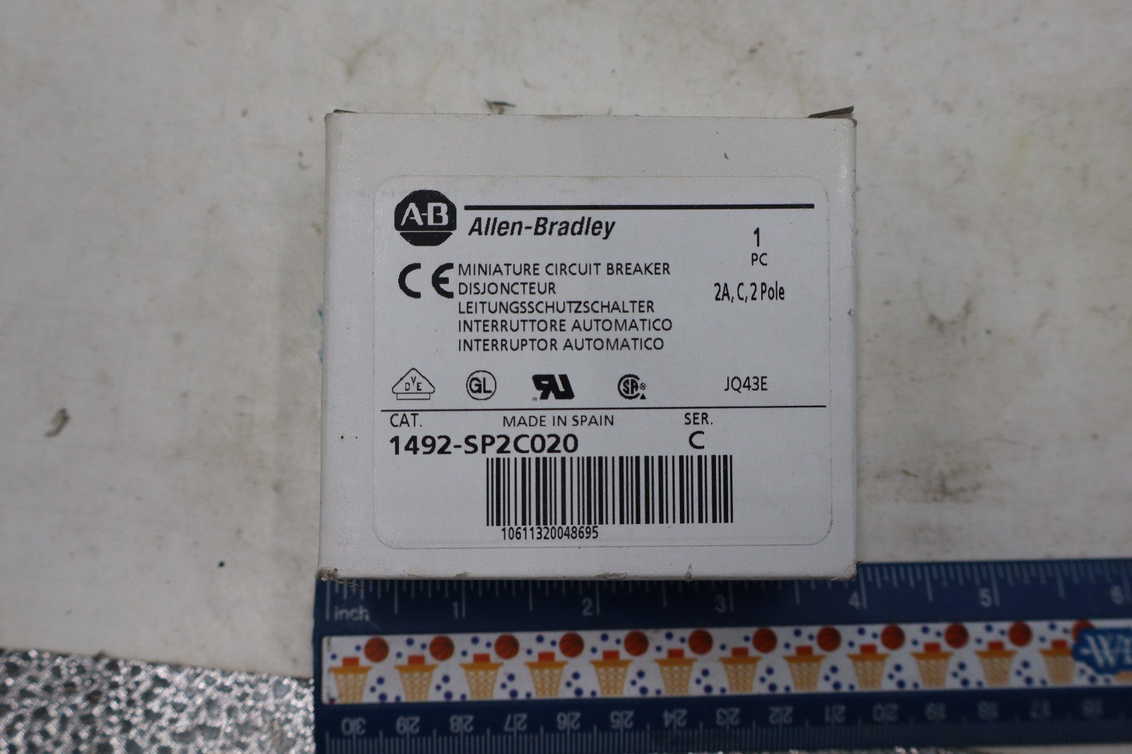 ALLEN BRADLEY MINIATURE CIRCUIT BREAKER 1492-SP2C020 SER:C 2Amp 2 pole