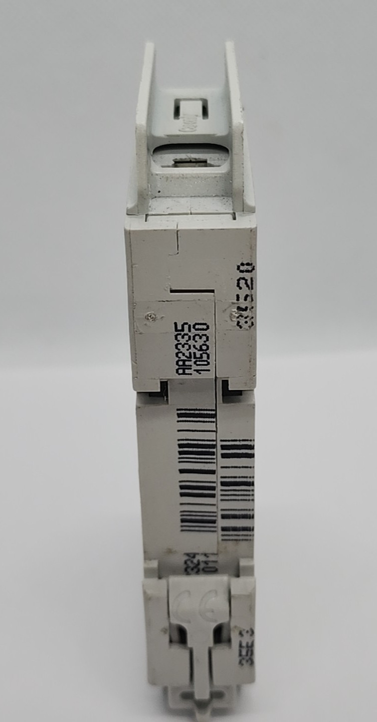 SCHNEIDER ELECTRIC M9F42105 1POLE 277V 5A CIRCUIT BREAKER [1WS3-6]