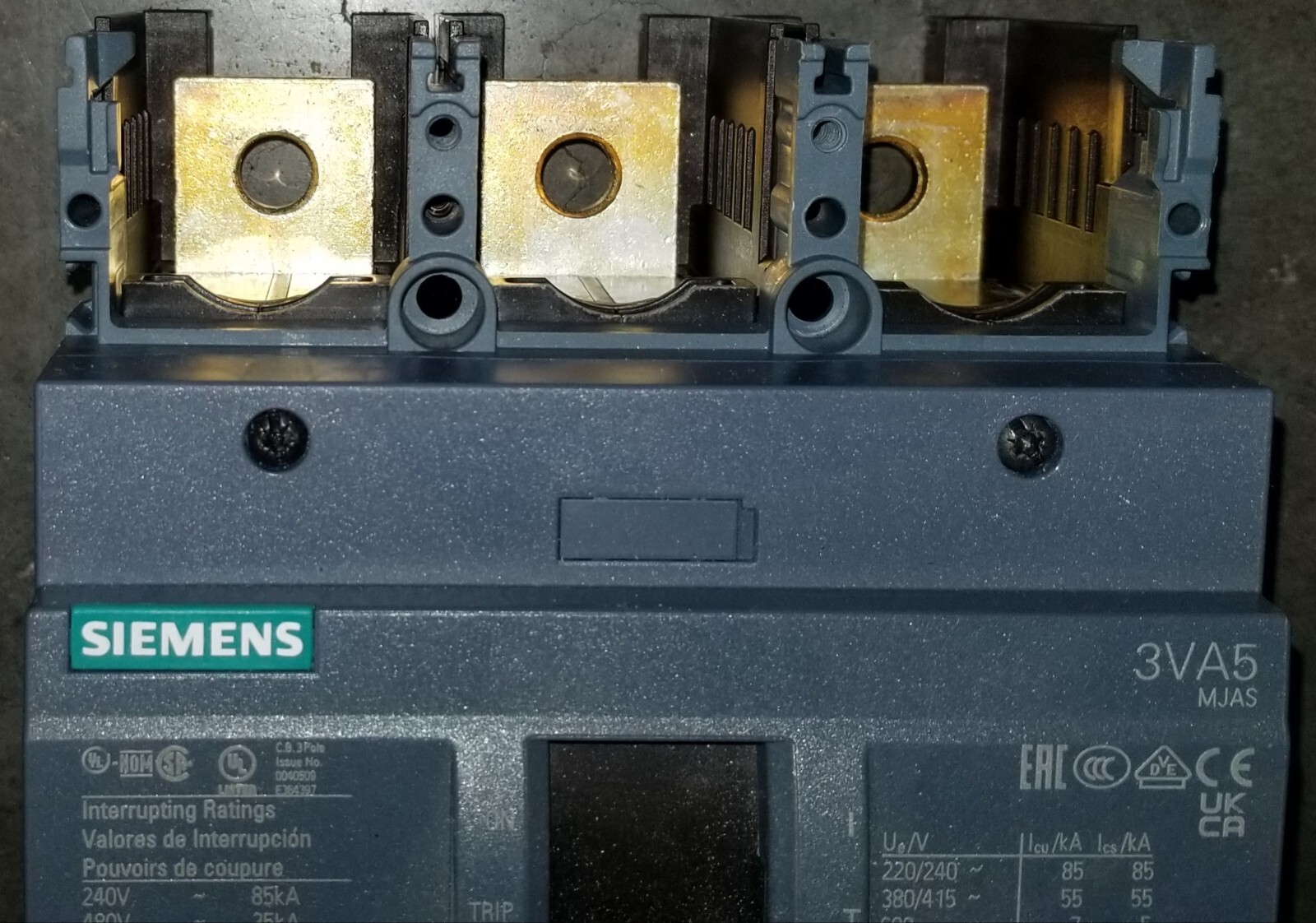 Siemens 3VA5340-5EC31-0AA0 Circuit Breaker 400 Amp 3 Pole 480 Vac 3va5-5ec31