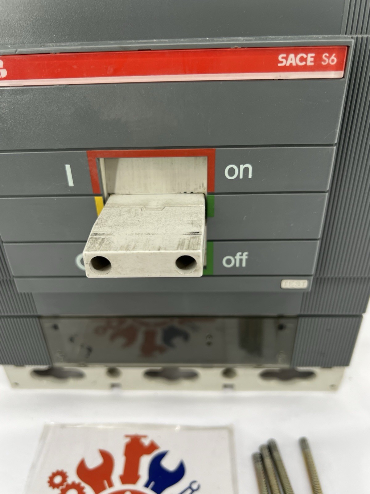 ABB SACE S6H-D, 3 Pole, 600 AMP, 600 VAC, Molded Case Switch, Made in Italy
