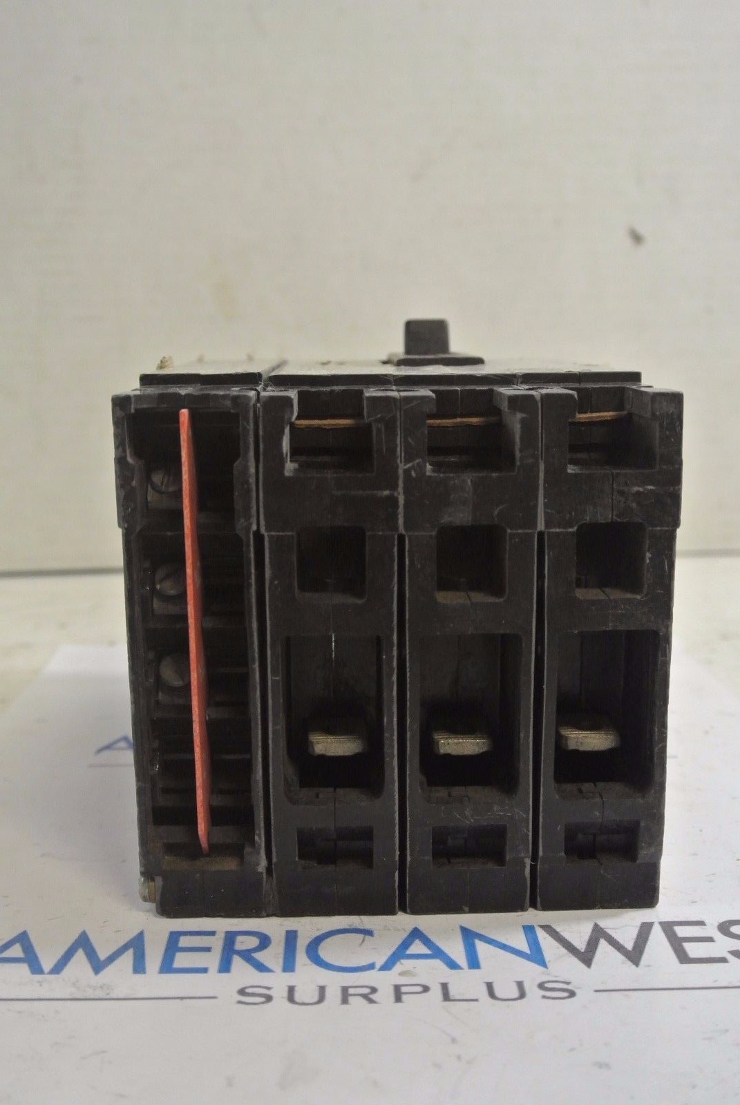 ED63A002 ITE Motor Circuit Protector 2A 600V with A01ED64 Auxiliary