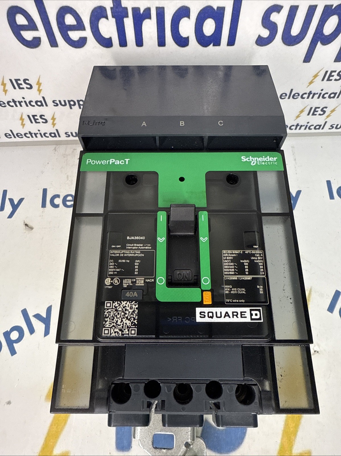 SQUARE D BJA36040 40A 3P Circuit breaker