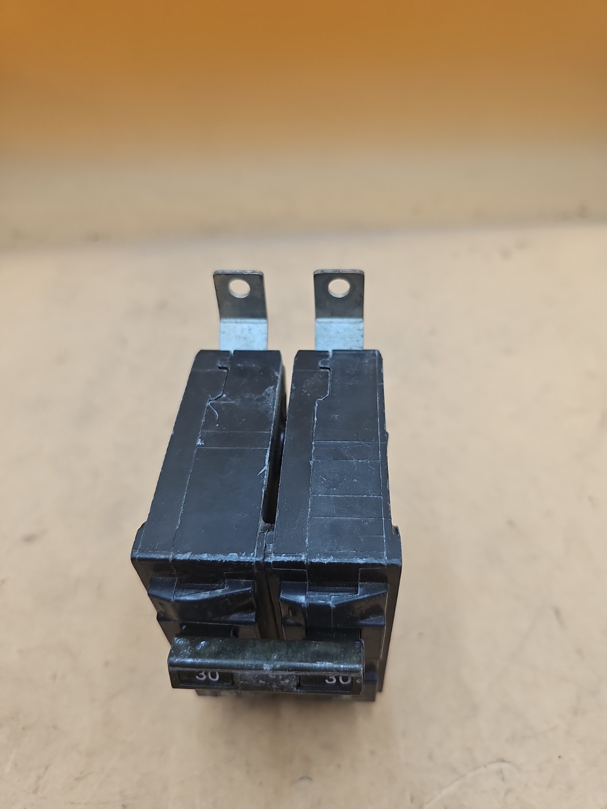 Siemens ITE B230H 2 Pole 30 Amp Type BLH Bolt On Circuit Breaker