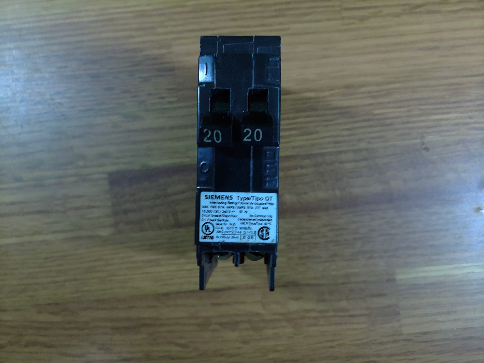 Siemens Q2020NC 20A Tandem Circuit Breaker