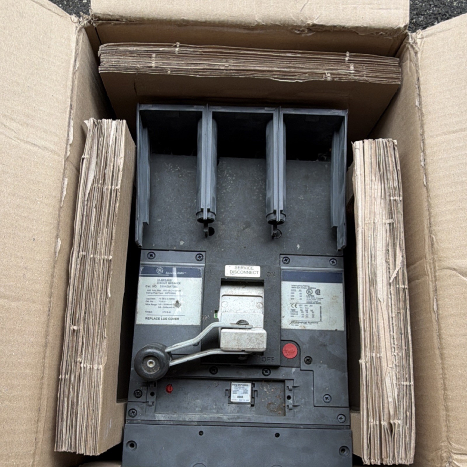 GE Spectra RMS 3-Pole Circuit Breaker 1200A Max 600VAC SKLA36AT1200