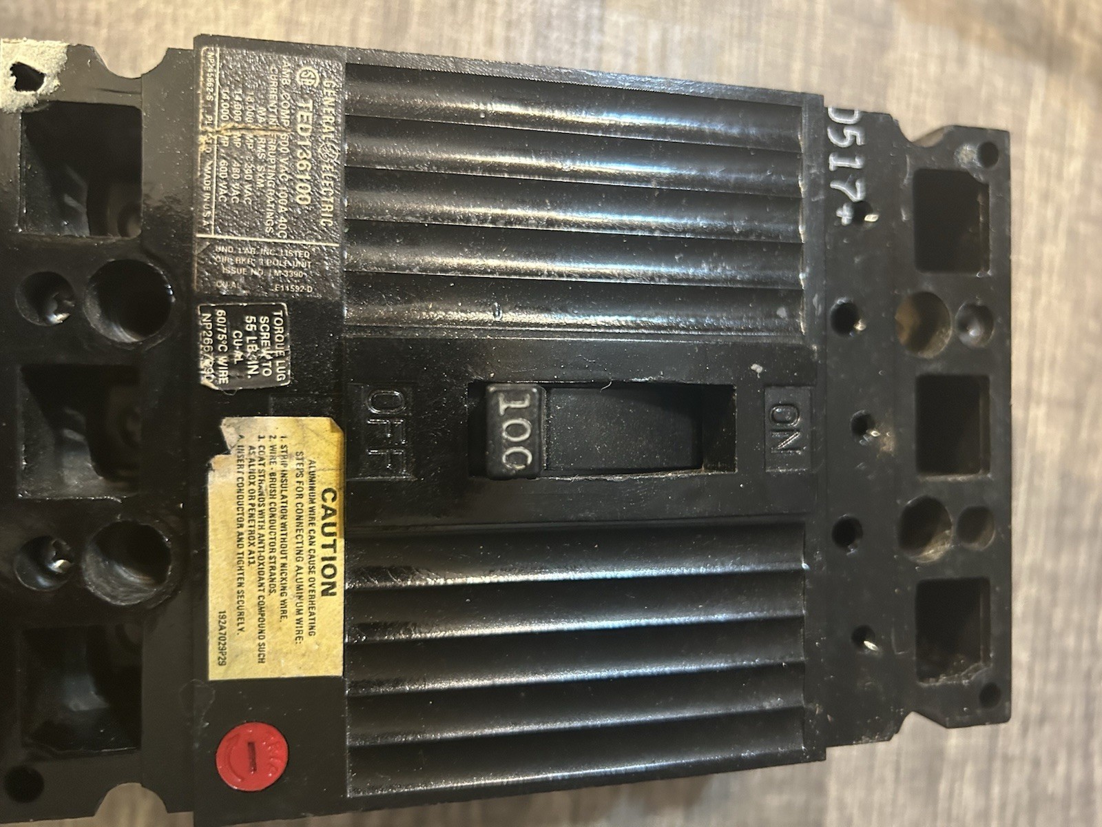 GE TED136100 Circuit Breaker 100 A 600 VAC 100A 40 C NP245862-S