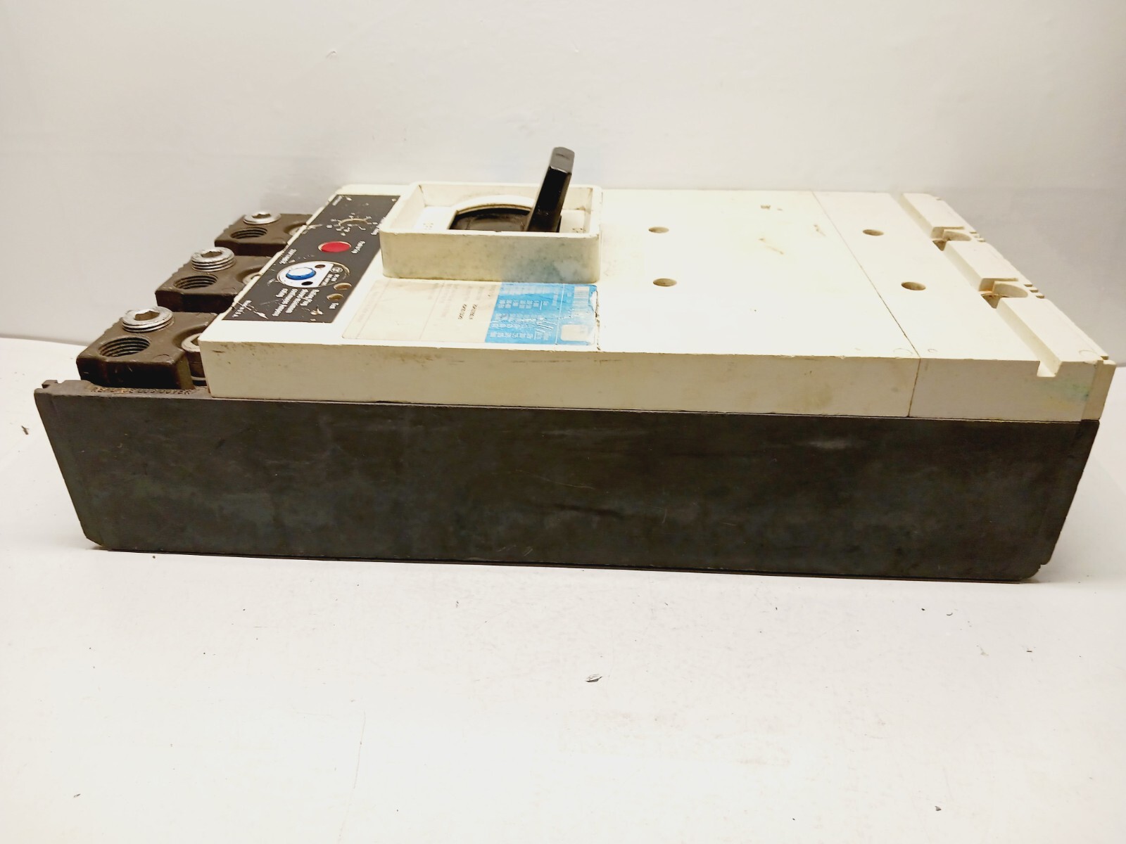 Westinghouse 800 Amp Circuit Breaker 3 Pole 600 VAC MDS3800F