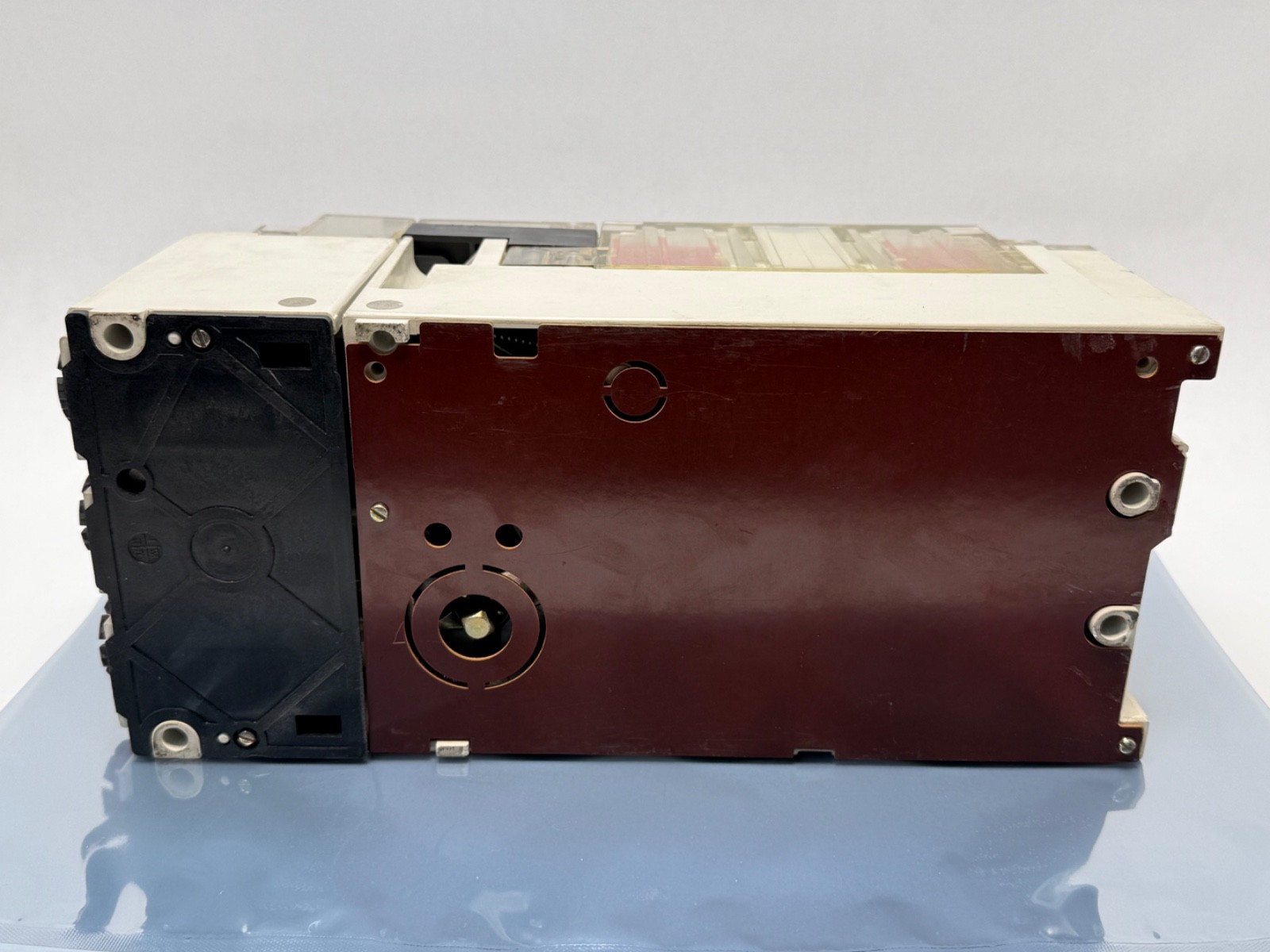 Moeller NZM9-250 Circuit Breaker 600VAC 225HP 250A 3Pole
