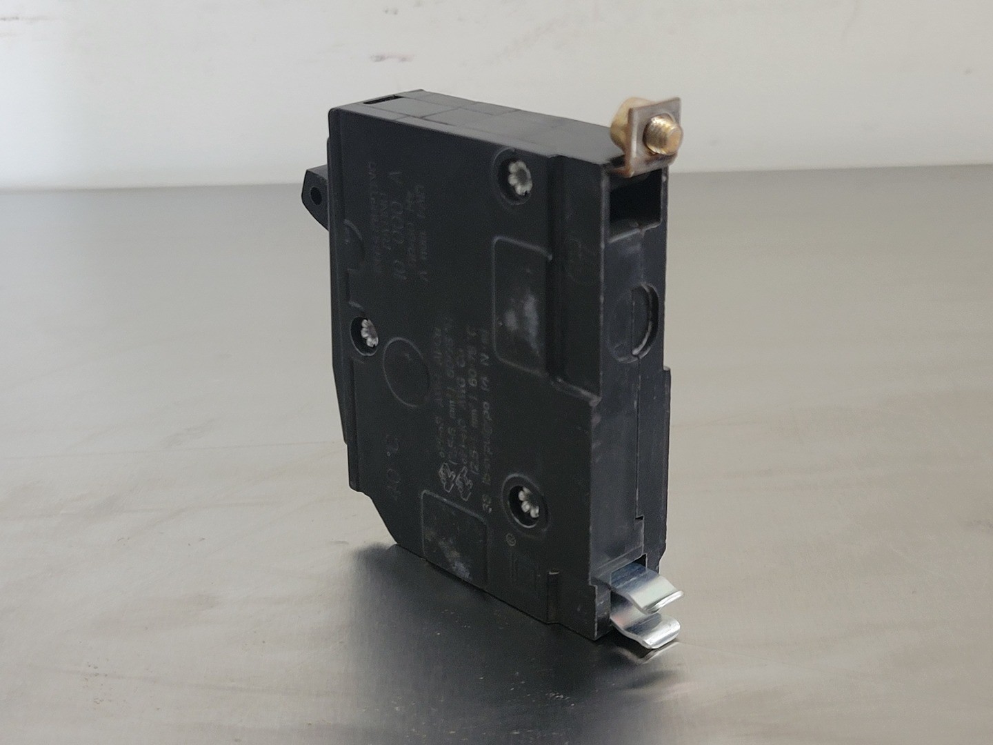 SQUARE D QOB130 30 Amp, 1 Pole, 120/240 volts Circuit Breaker – Electrical