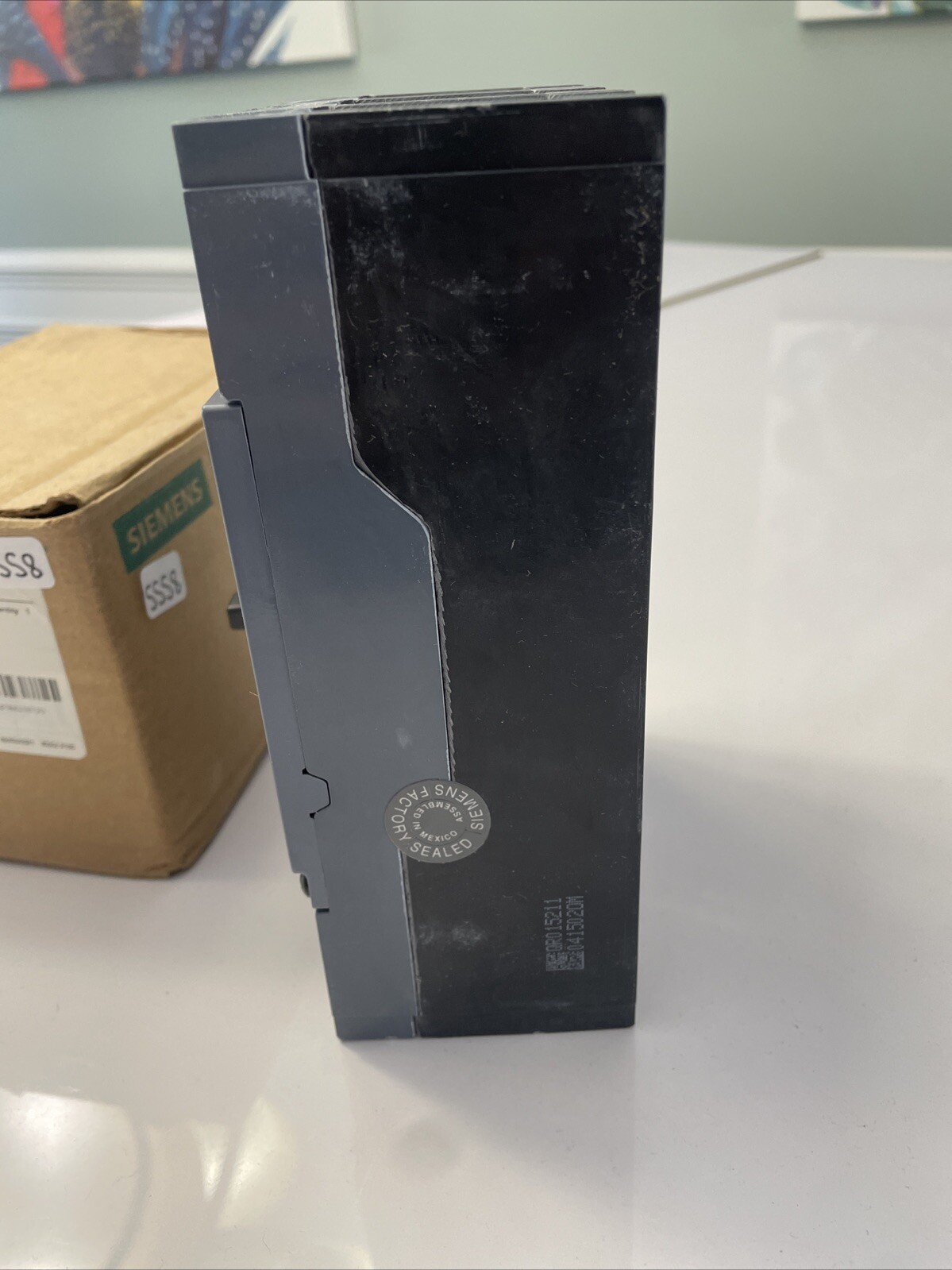 Siemens QR23B200L Low Voltage Molded Case Circuit Breaker 3P 200A 10KA (SSS8)